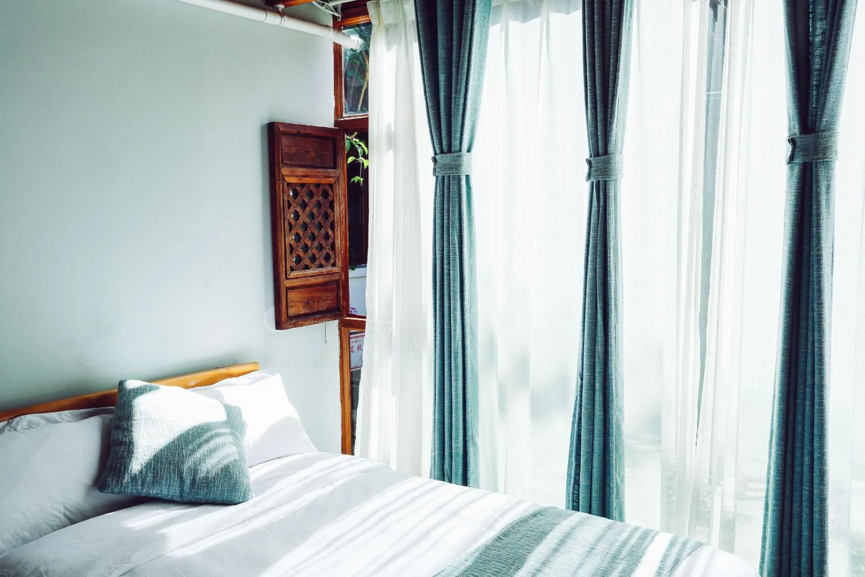 Bedroom, Bed in Cabin 7 Inn