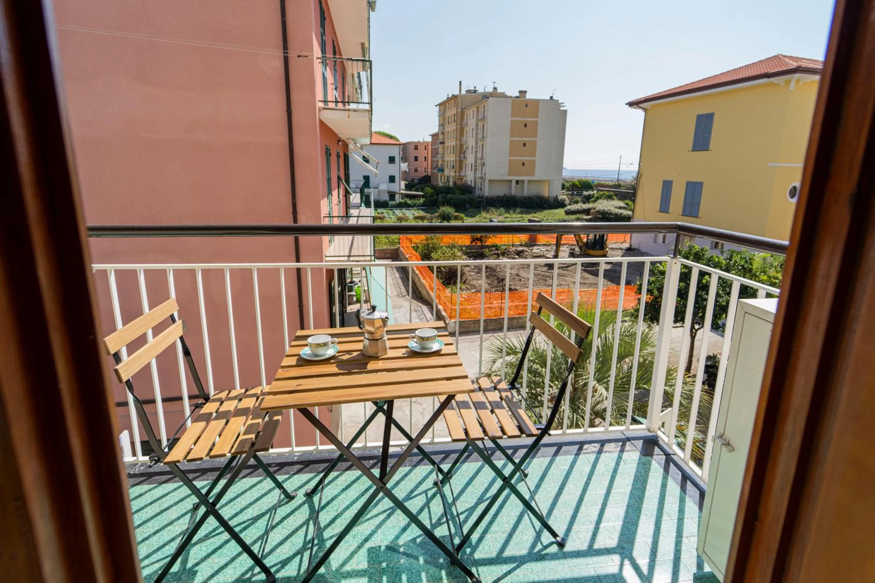 Balcony/Terrace in 194 - A casa di Andrea, Cavi di Lavagna a soli 80metri dal mare - PARCHEGGIO PRIVATO SOLO PER AUTO DI DIMENSIONI RIDOTTE O MOTO