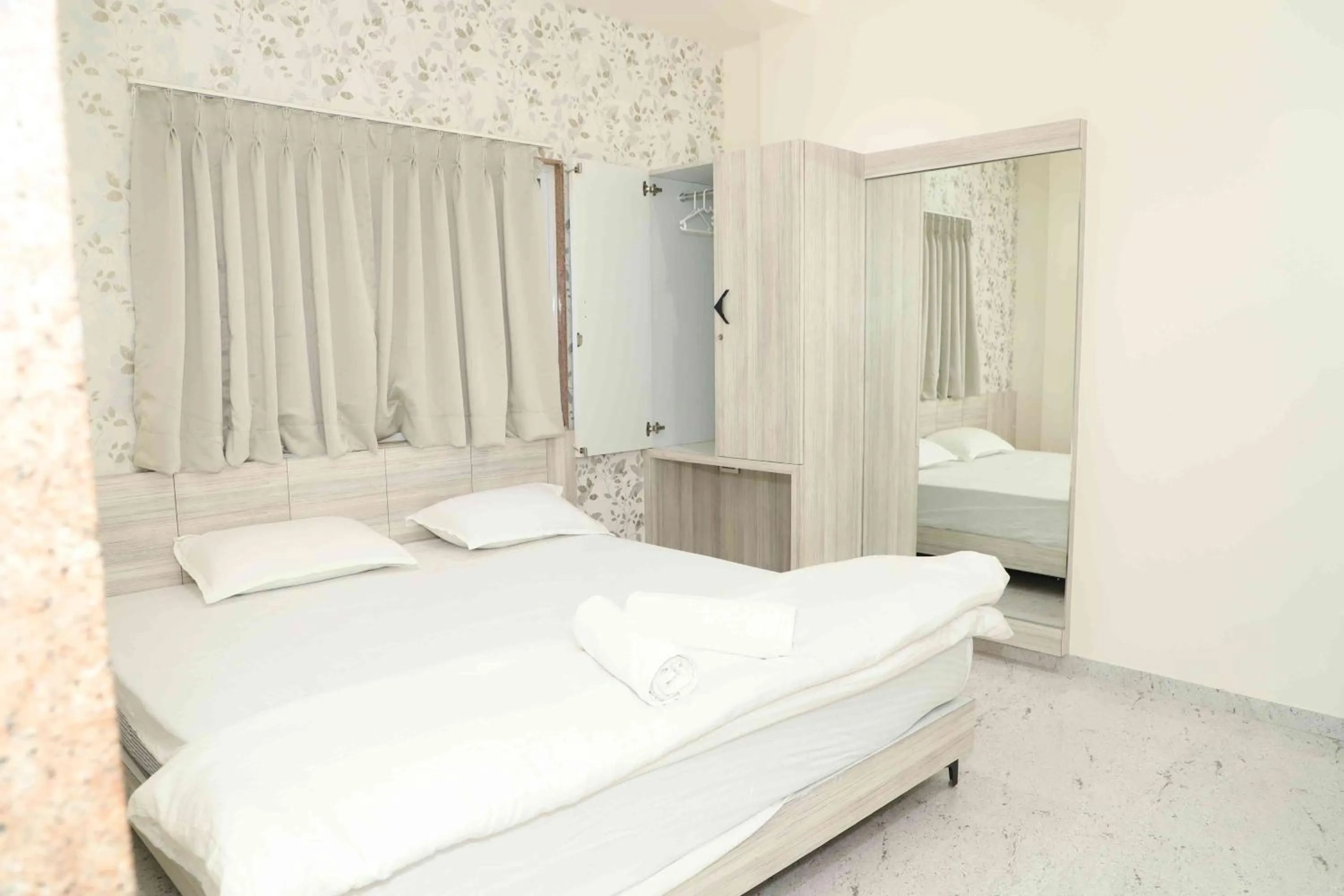 Bedroom, Bed in Dnyanprabha Executive