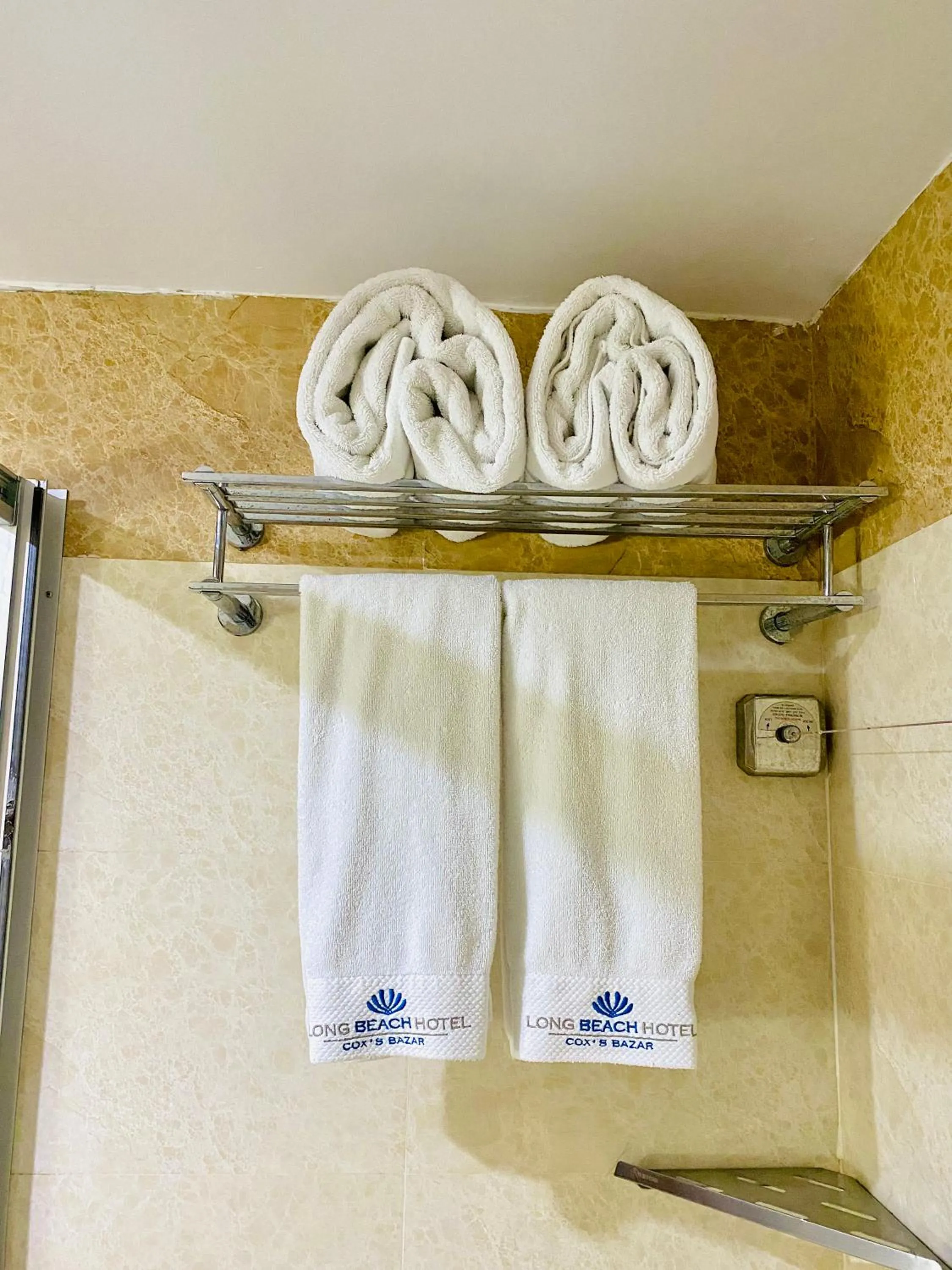 towels in Long Beach Hotel