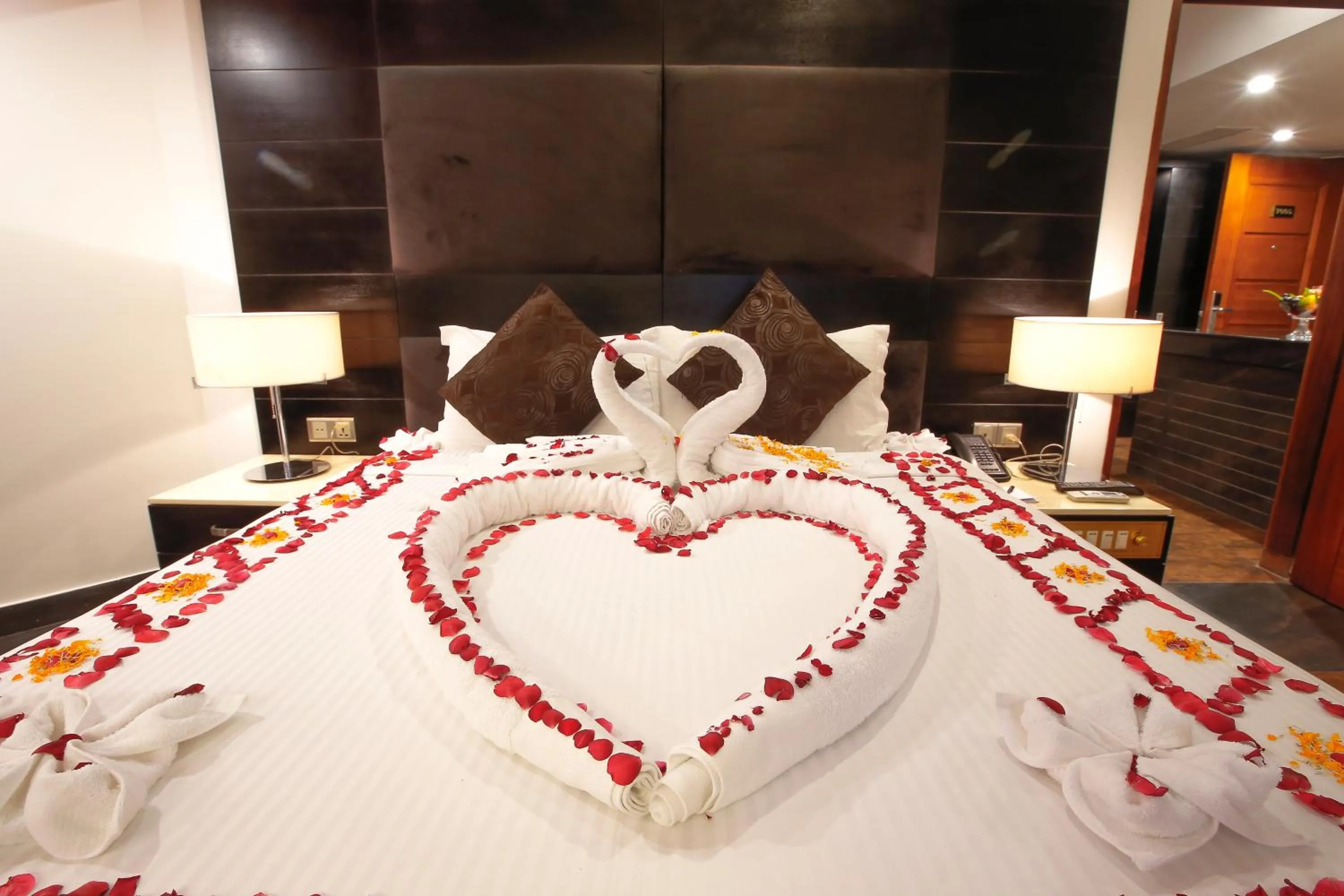 Bed in Long Beach Hotel