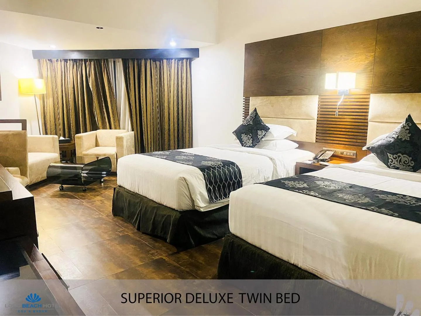 Bedroom, Bed in Long Beach Hotel