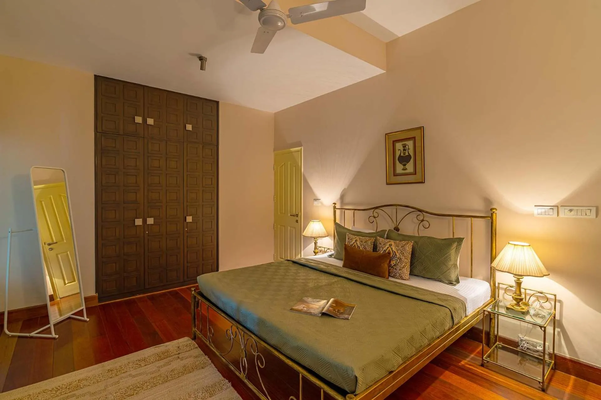 Photo of the whole room, Bed in StayVista at Ludlow House Luxury Villa with Lawn & Fireplace at Mall Road