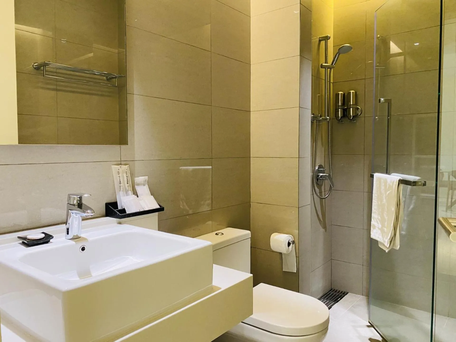 Toilet in Tribeca Serviced Hotel by Millennium