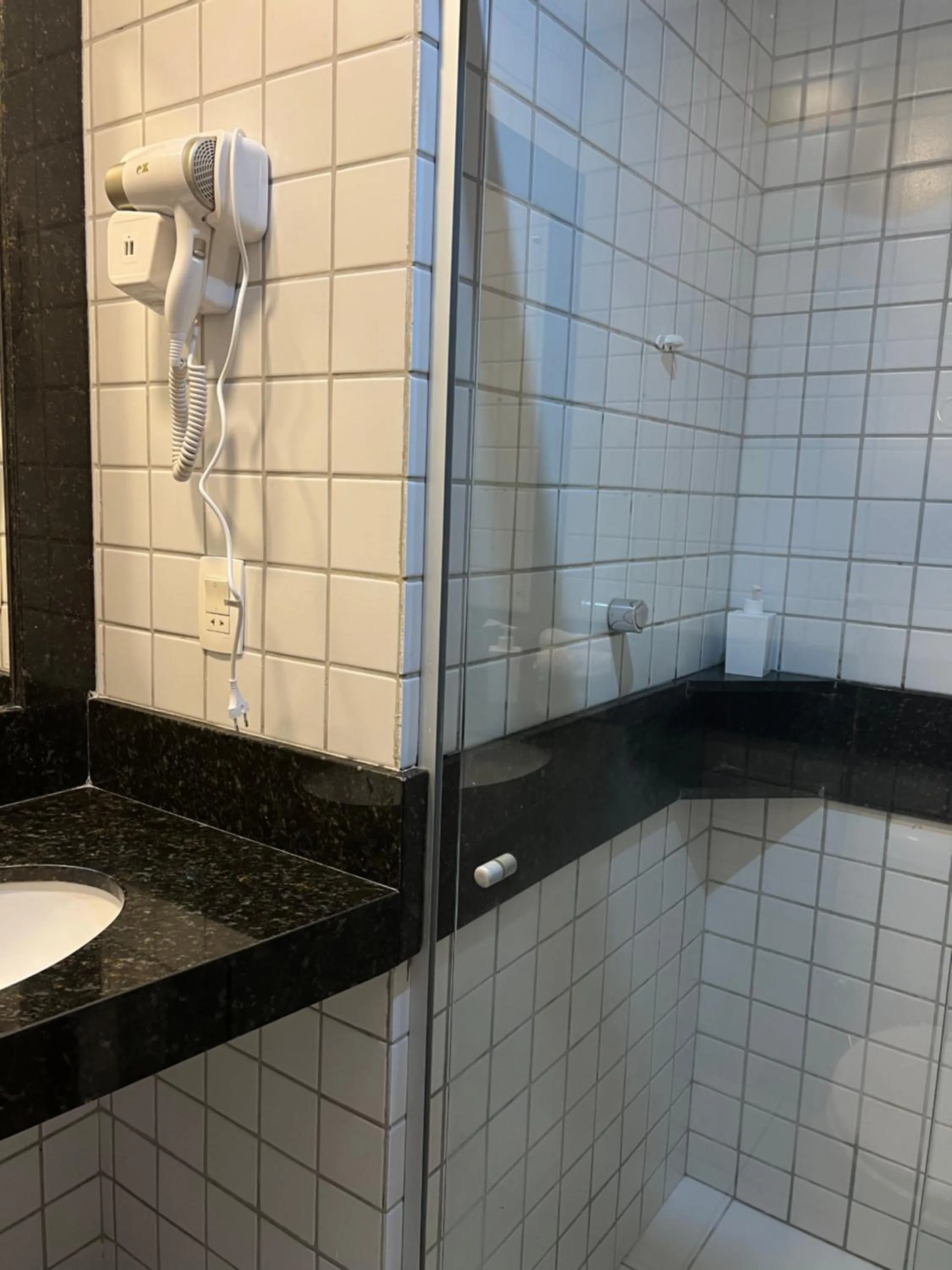 Shower in Ponta Negra Flat