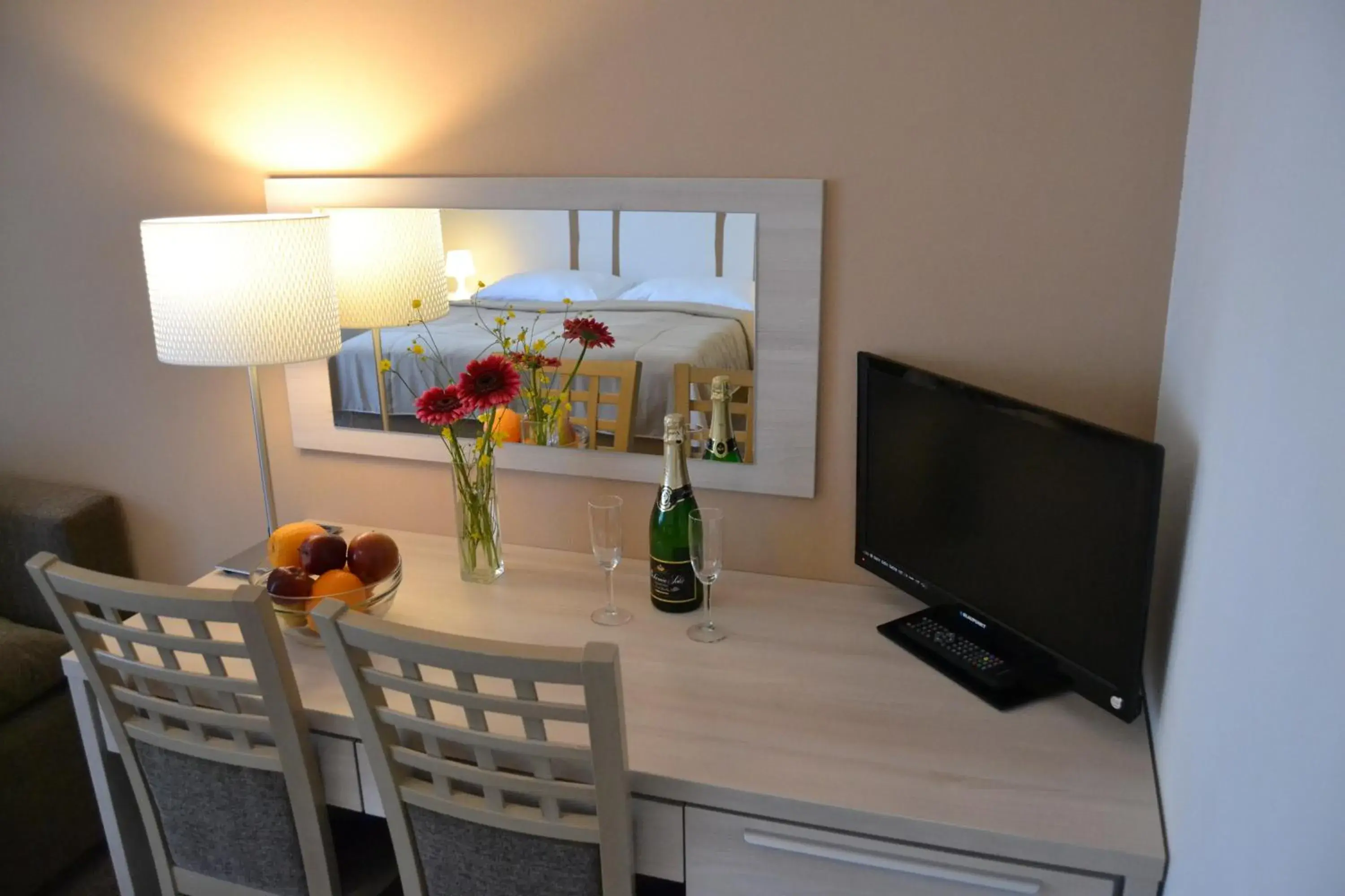 Double Room (+ 2 extra beds) in Wellness hotel Sauna Double Room (+ 2 extra beds) in Wellness hotel Sauna