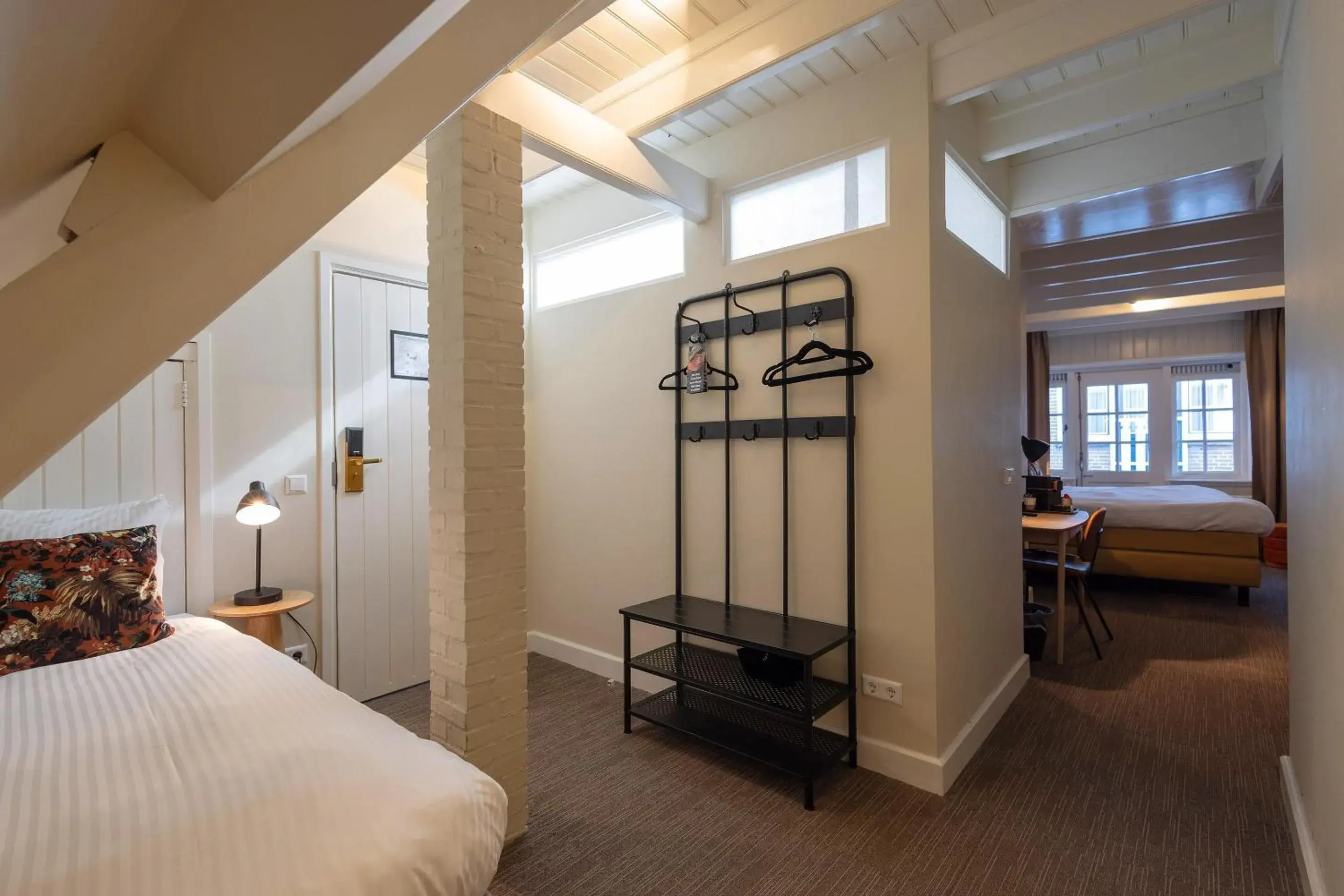 Triple Room with Shower in Hotel Spaander BW Signature Collection Triple Room with Shower in Hotel Spaander BW Signature Collection