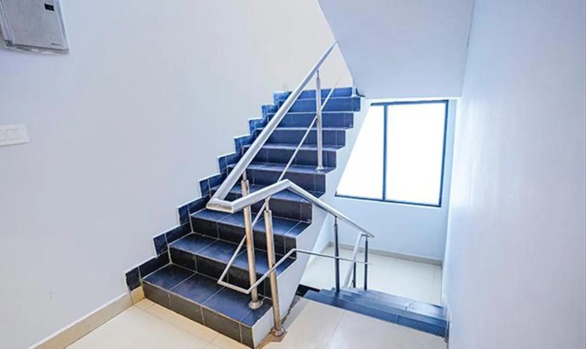 Lobby or reception in FabHotel Earth - Nr Guindy Industrial Estate