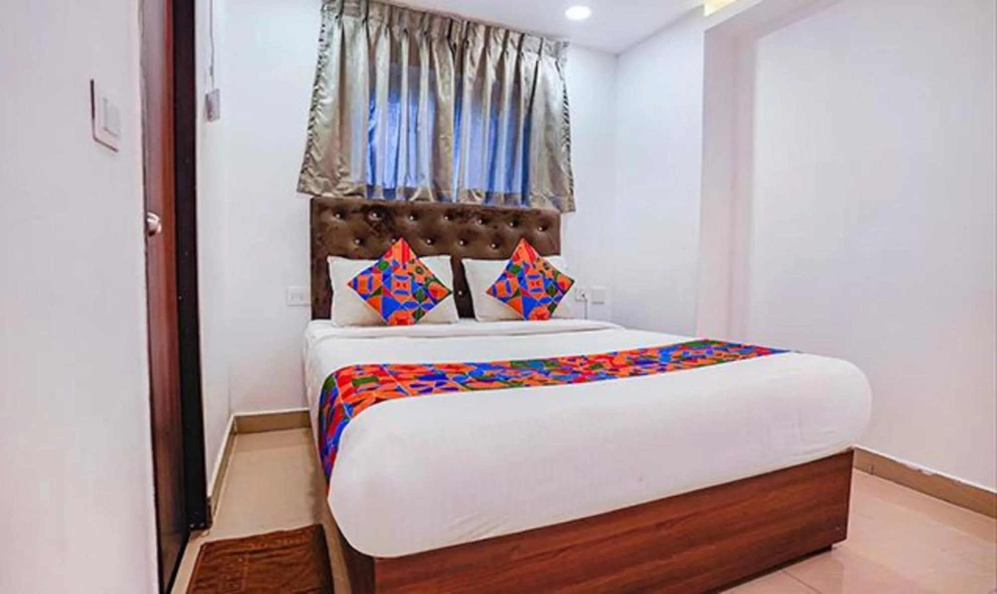 Bed in FabHotel Earth - Nr Guindy Industrial Estate