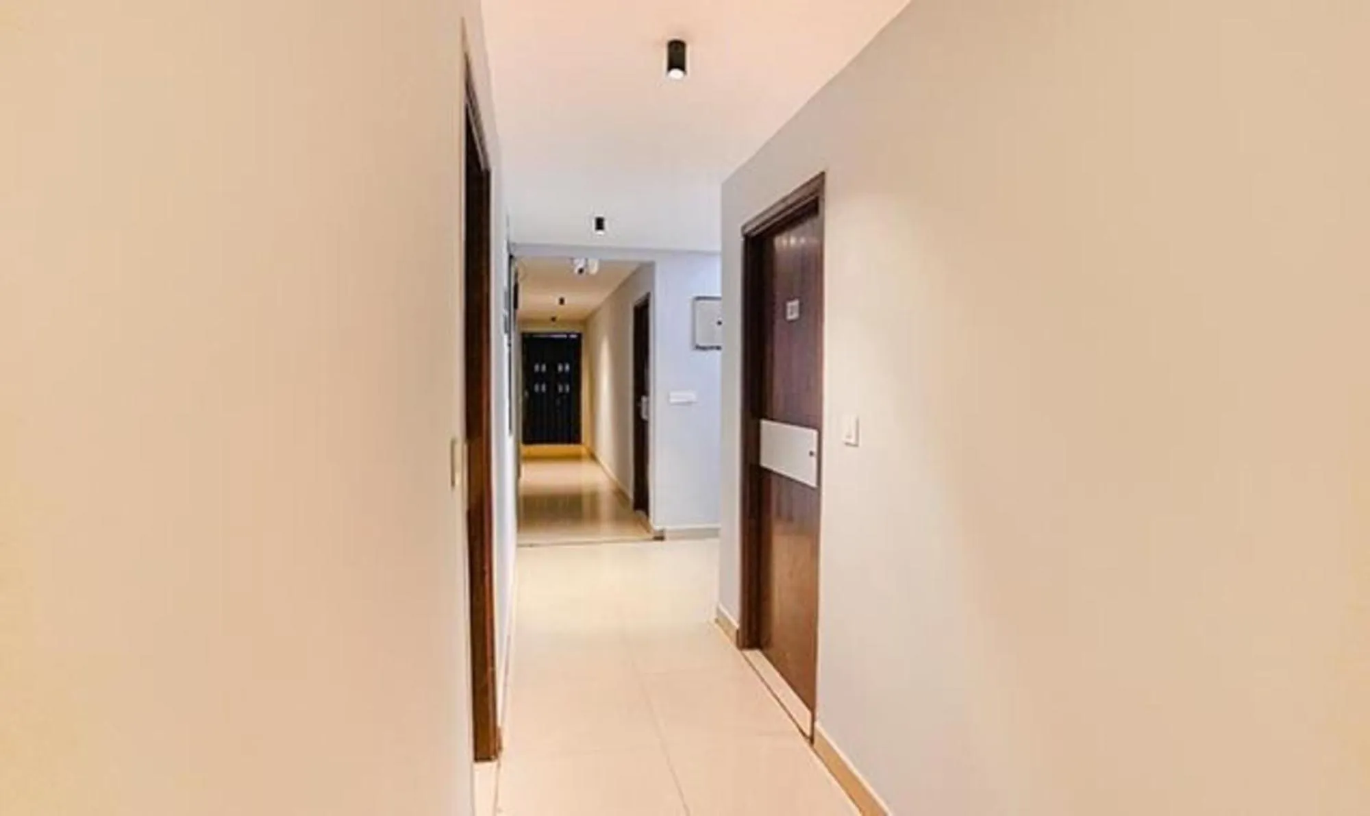 Lobby or reception in FabHotel Earth - Nr Guindy Industrial Estate