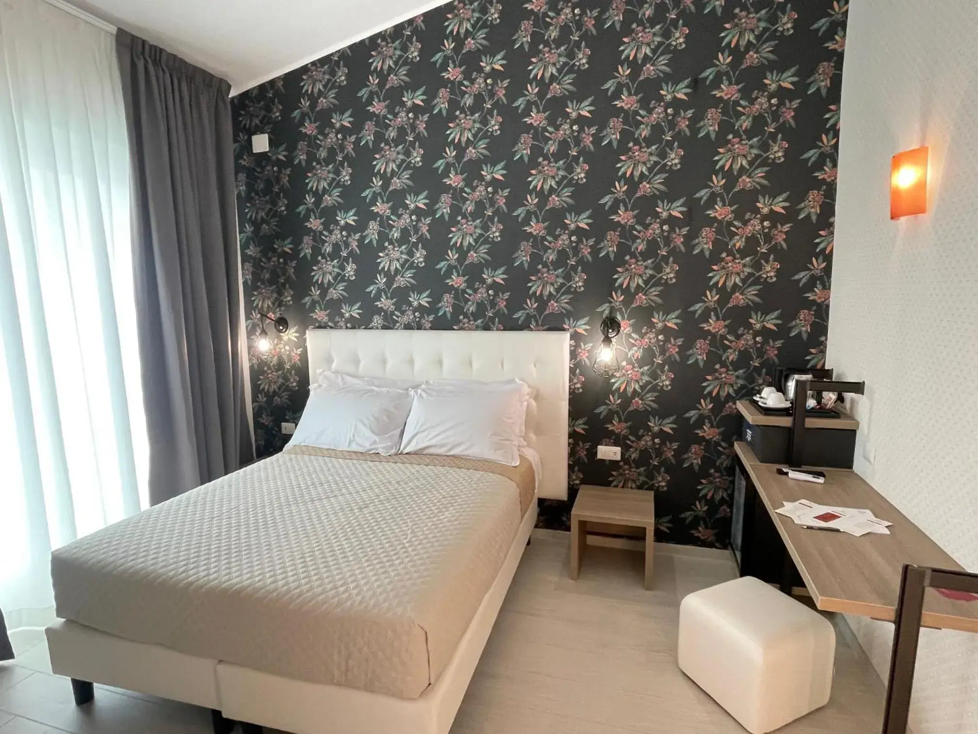 Small Double Room - single occupancy in Castrichella Boutique Hotel Rome Airport Small Double Room - single occupancy in Castrichella Boutique Hotel Rome Airport