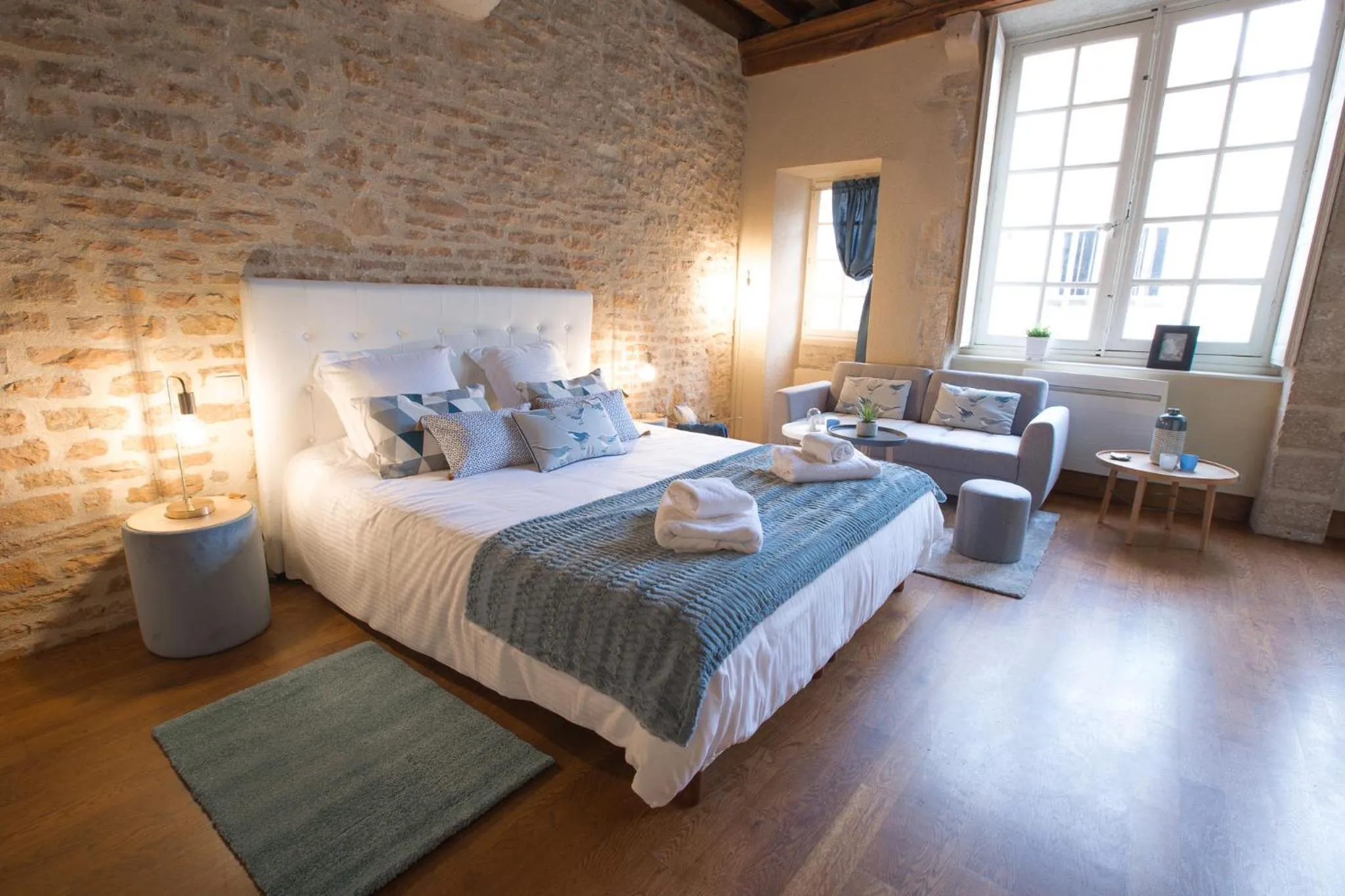 Photo of the whole room, Bed in La Tonnellerie
