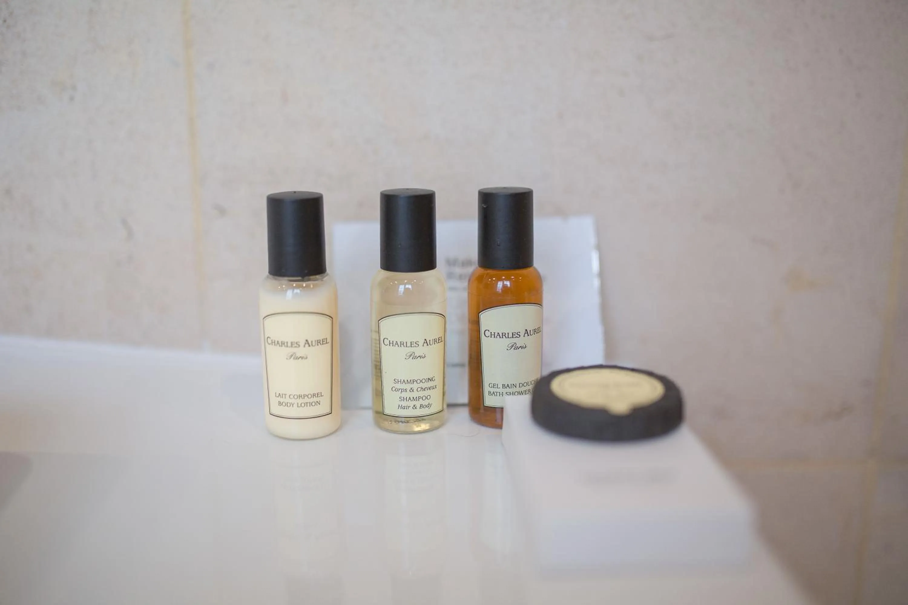 Bathroom in La Tonnellerie