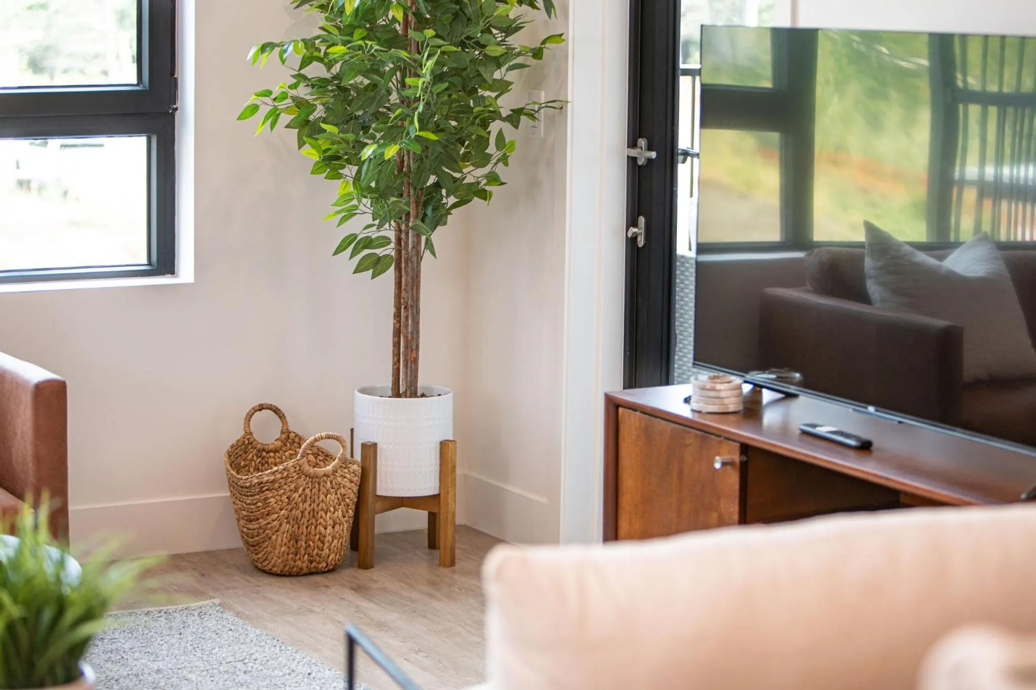 Huckin' Harry's by Revelstoke Vacations