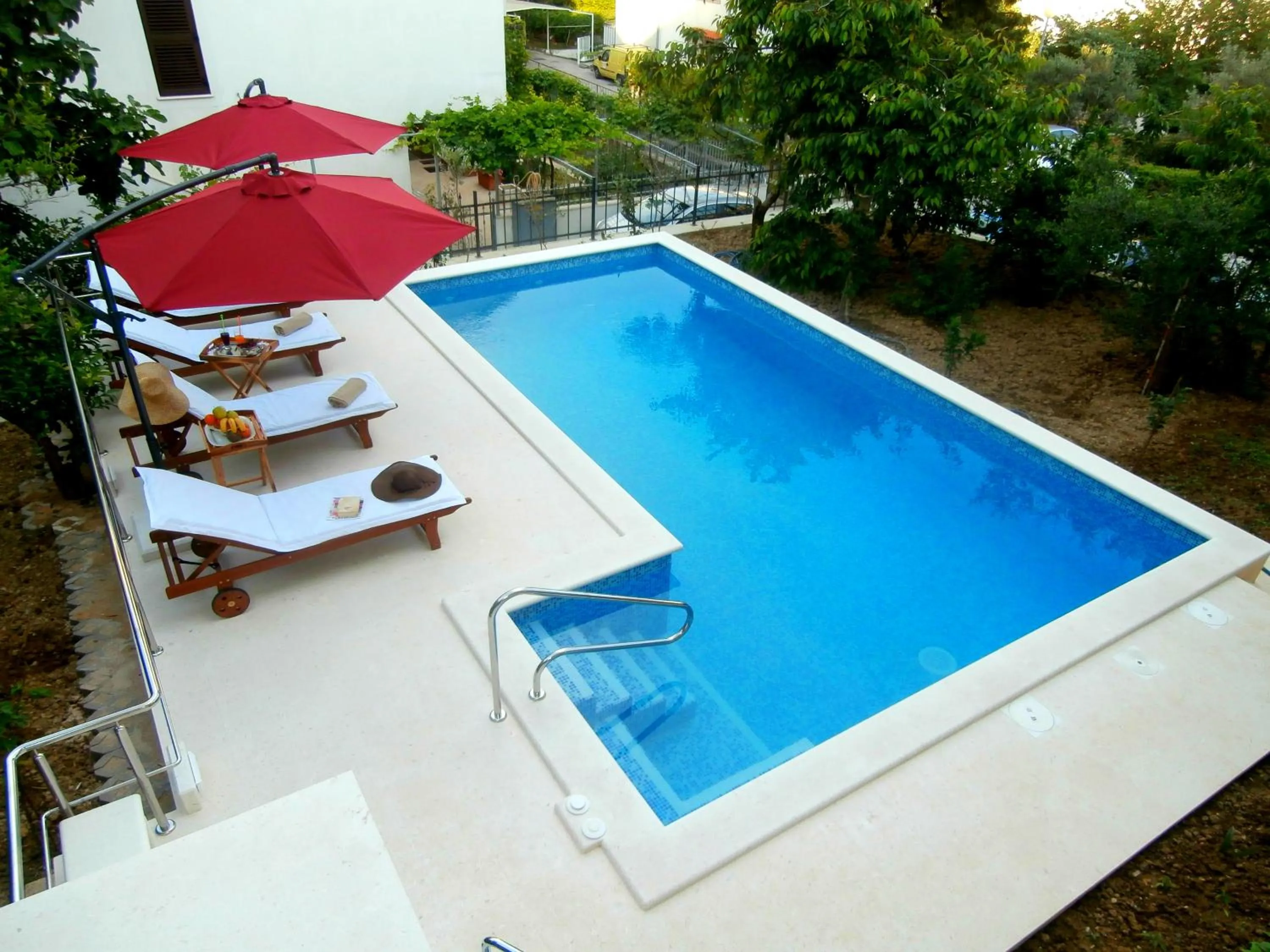 Pool view in Apartments Cordis