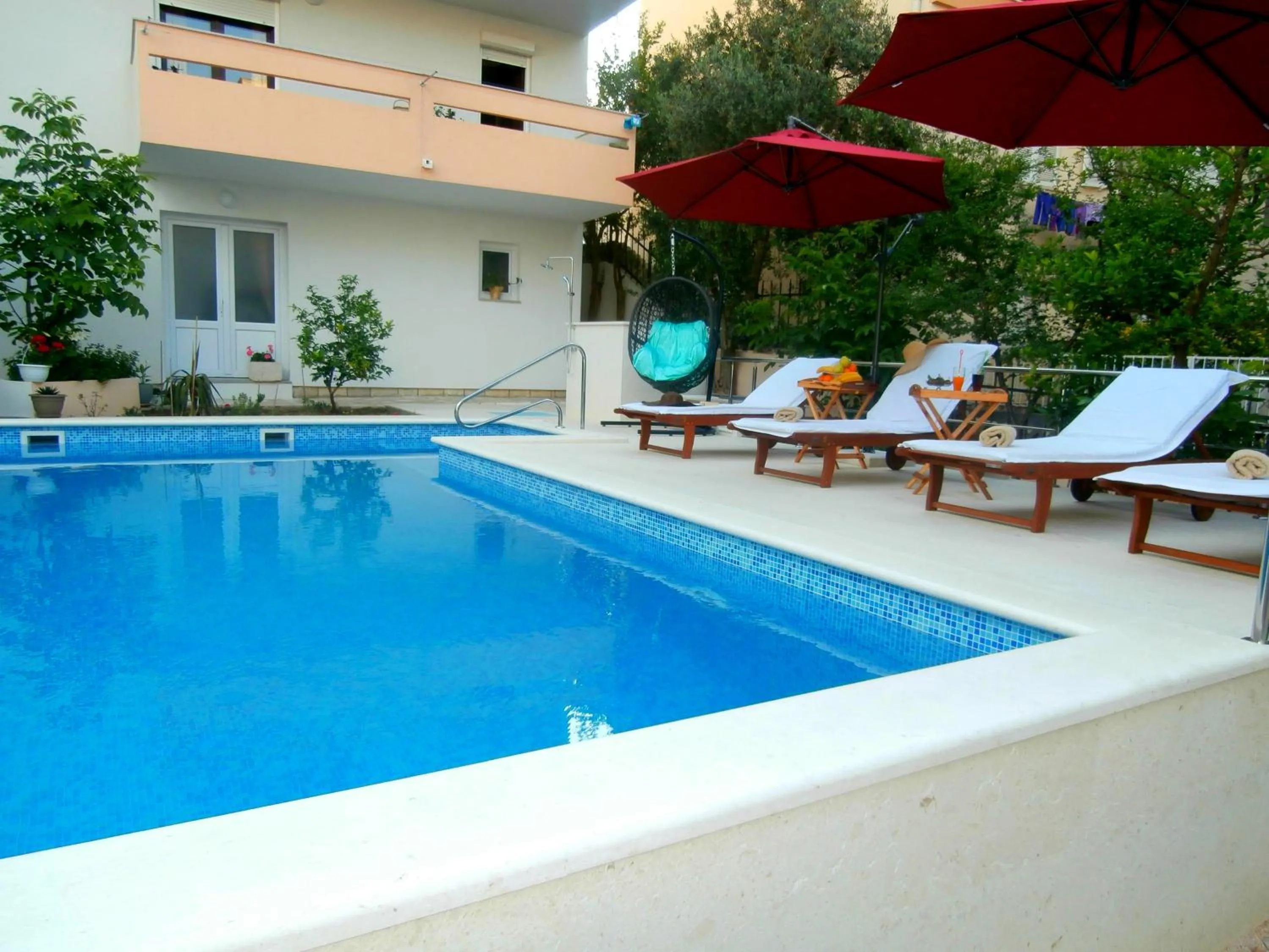 Swimming pool in Apartments Cordis