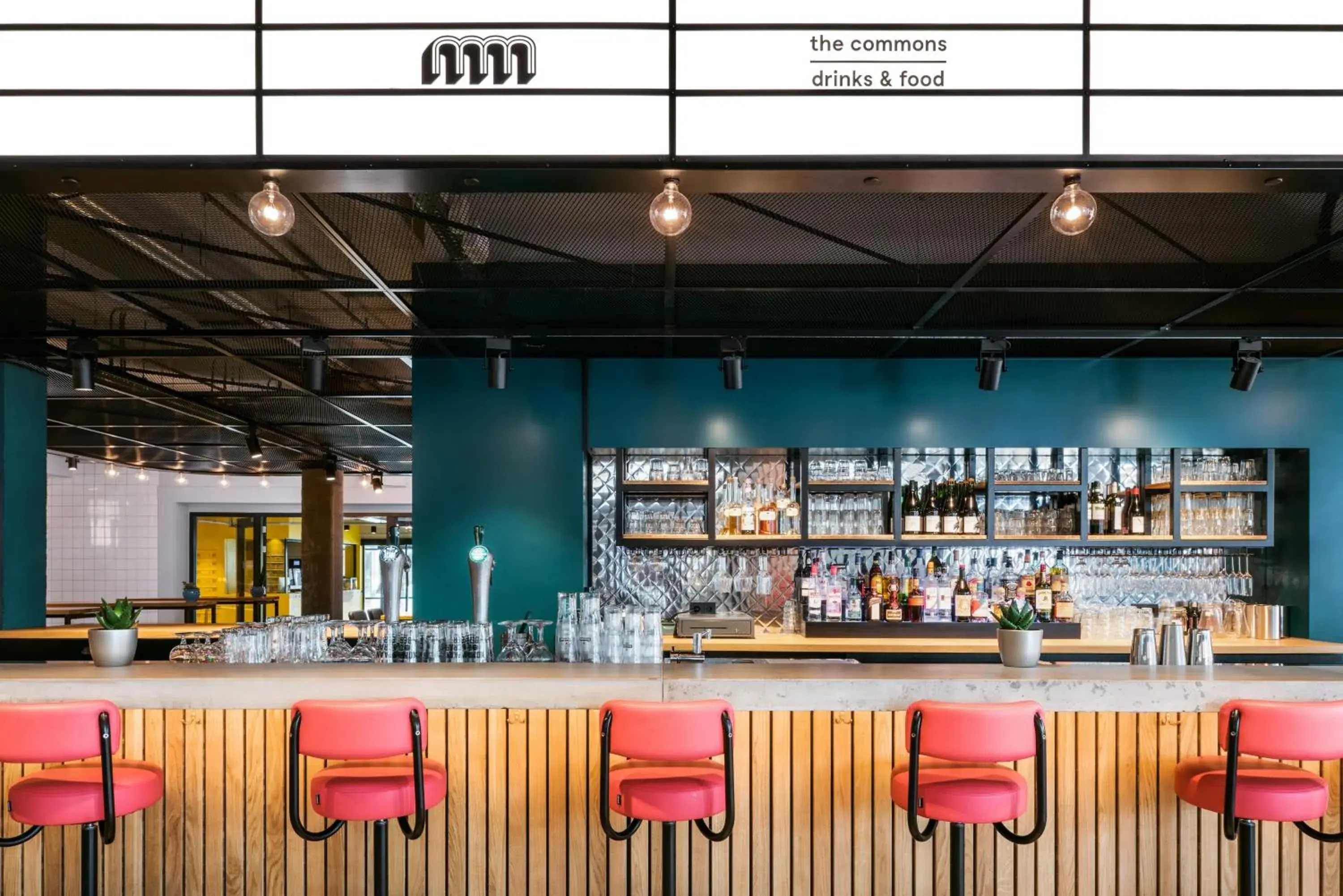 Lounge or bar in The Social Hub The Hague Lounge or bar in The Social Hub The Hague