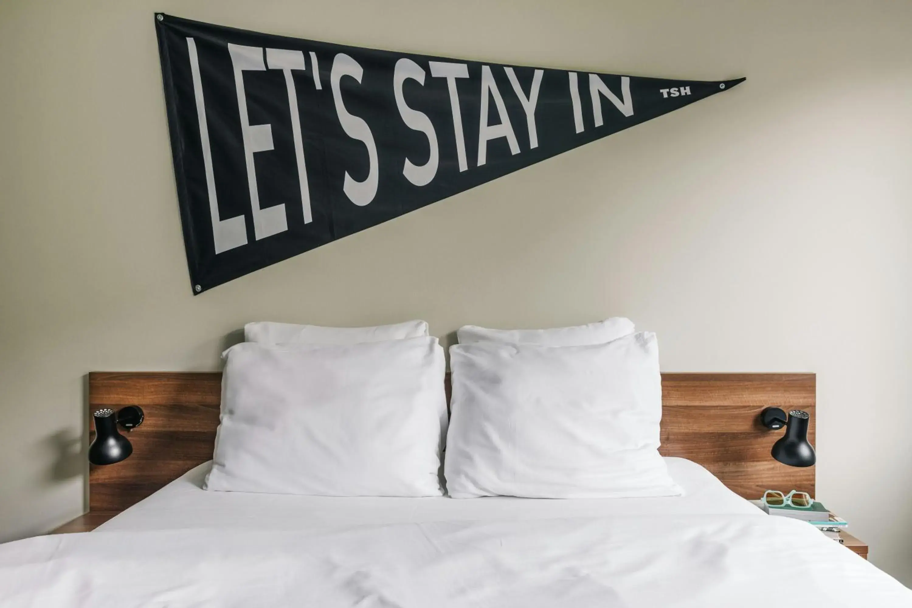 Lobby or reception, Bed in The Social Hub The Hague Lobby or reception, Bed in The Social Hub The Hague