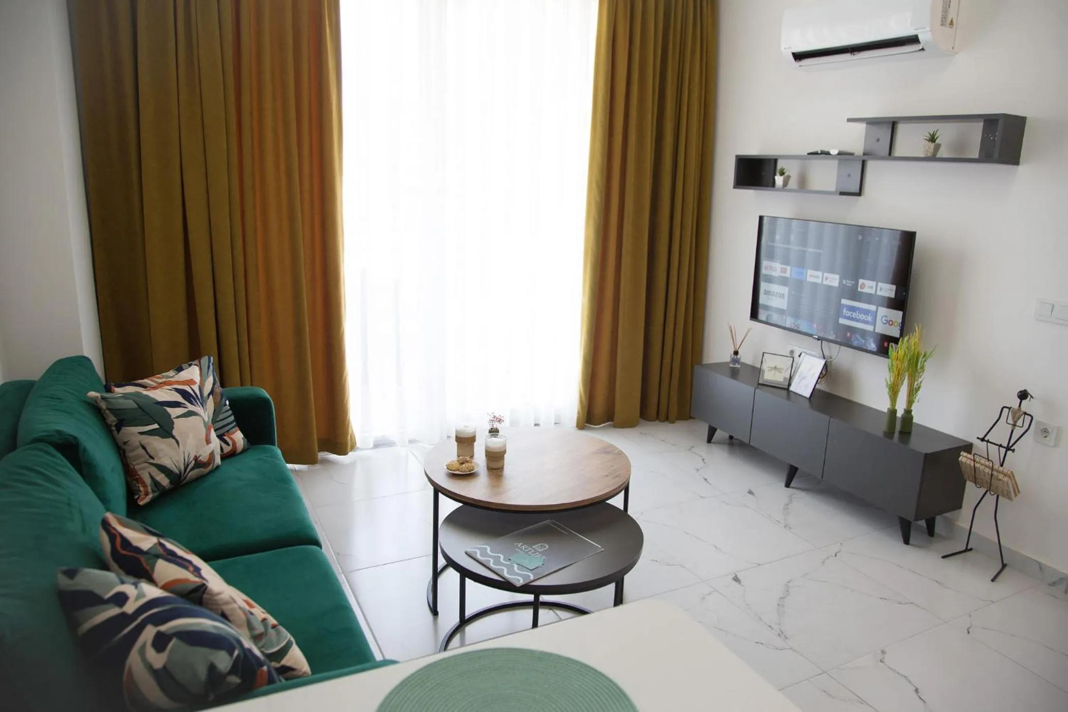TV and multimedia in ArtLife apartments (FAUNA)