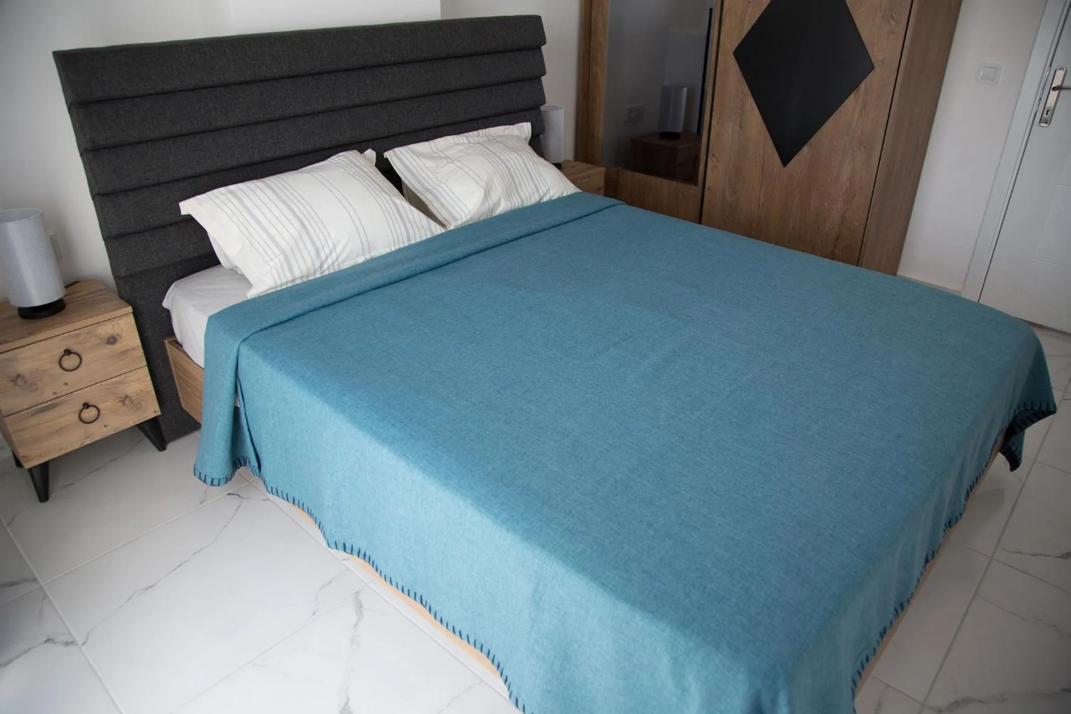 Bed in ArtLife apartments (FAUNA)