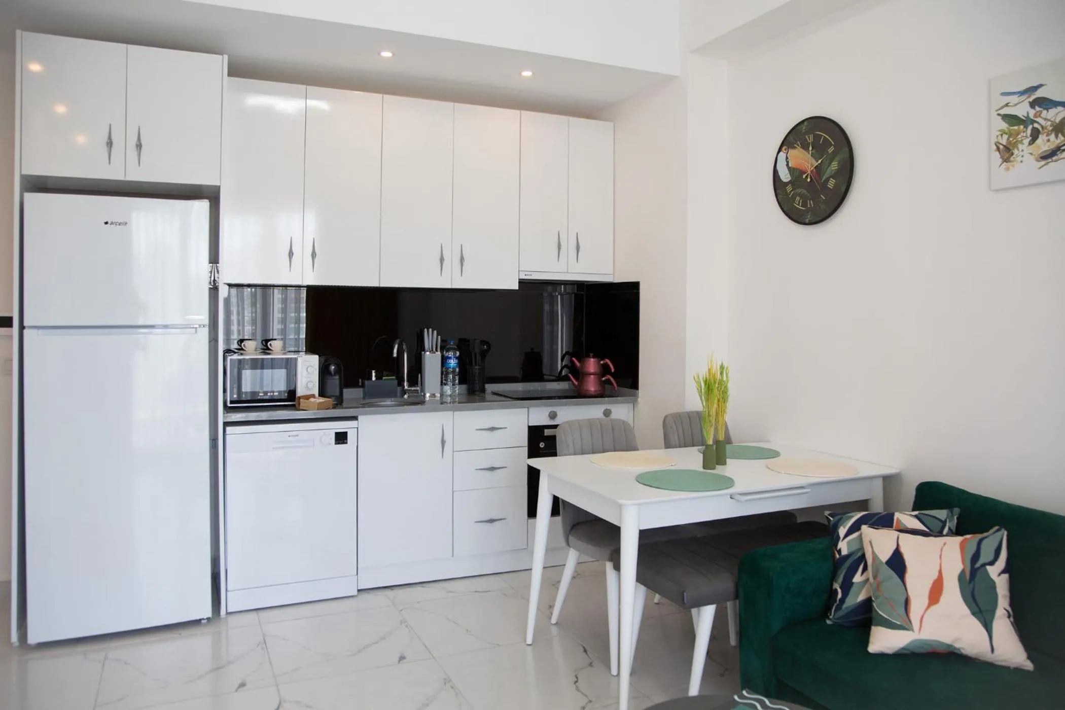 Kitchen or kitchenette in ArtLife apartments (FAUNA)