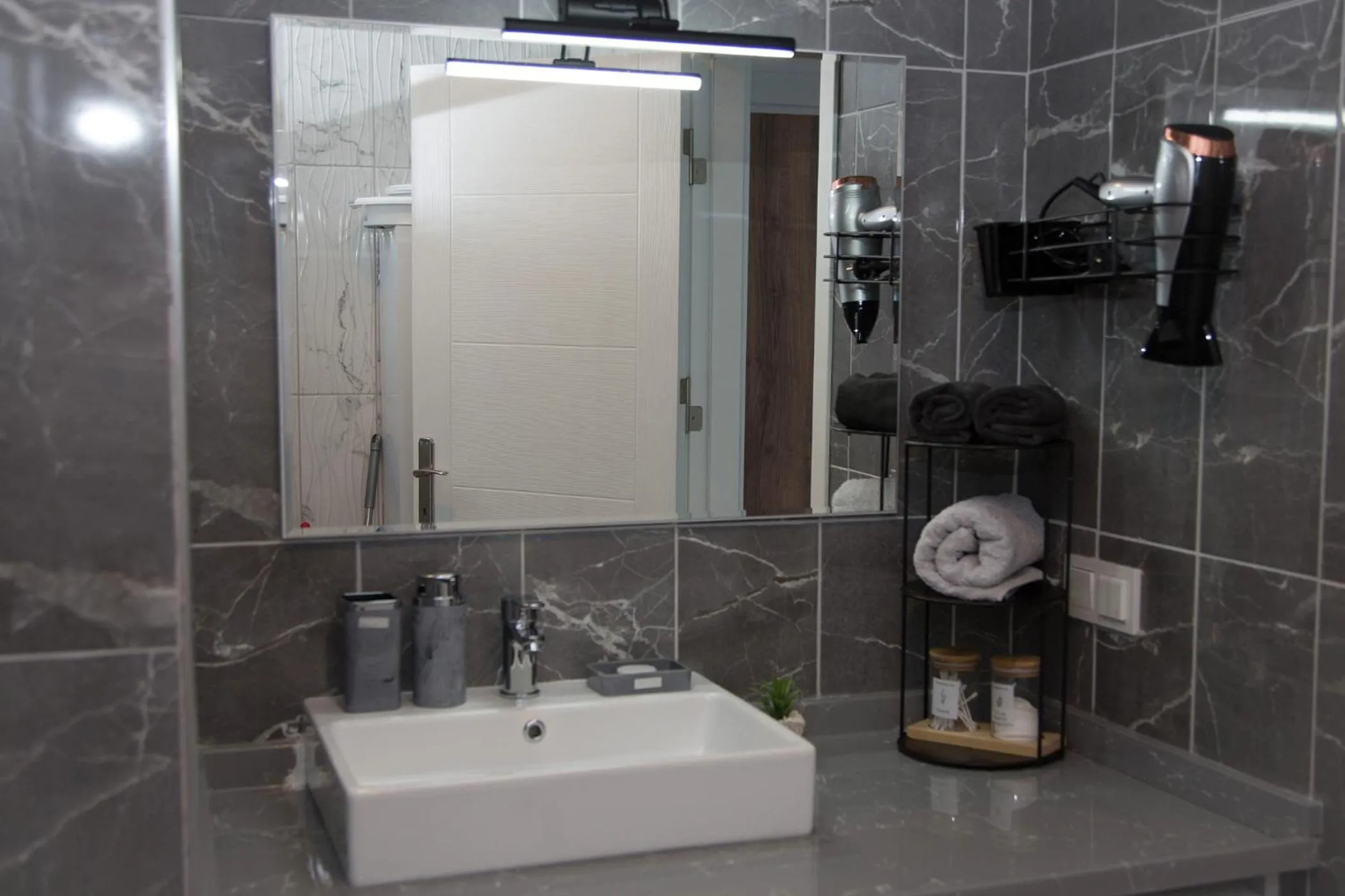 Shower in ArtLife apartments (FAUNA)