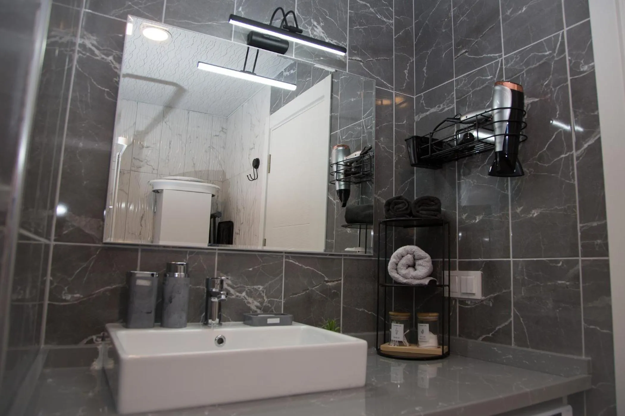 Shower in ArtLife apartments (FAUNA)