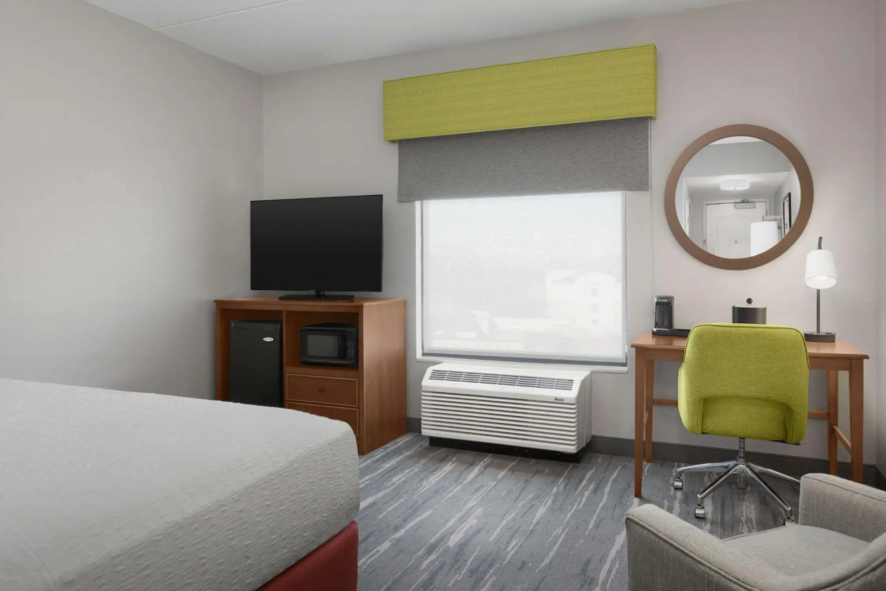 Bedroom, Bed in Hampton Inn and Suites Lynchburg Bedroom, Bed in Hampton Inn and Suites Lynchburg