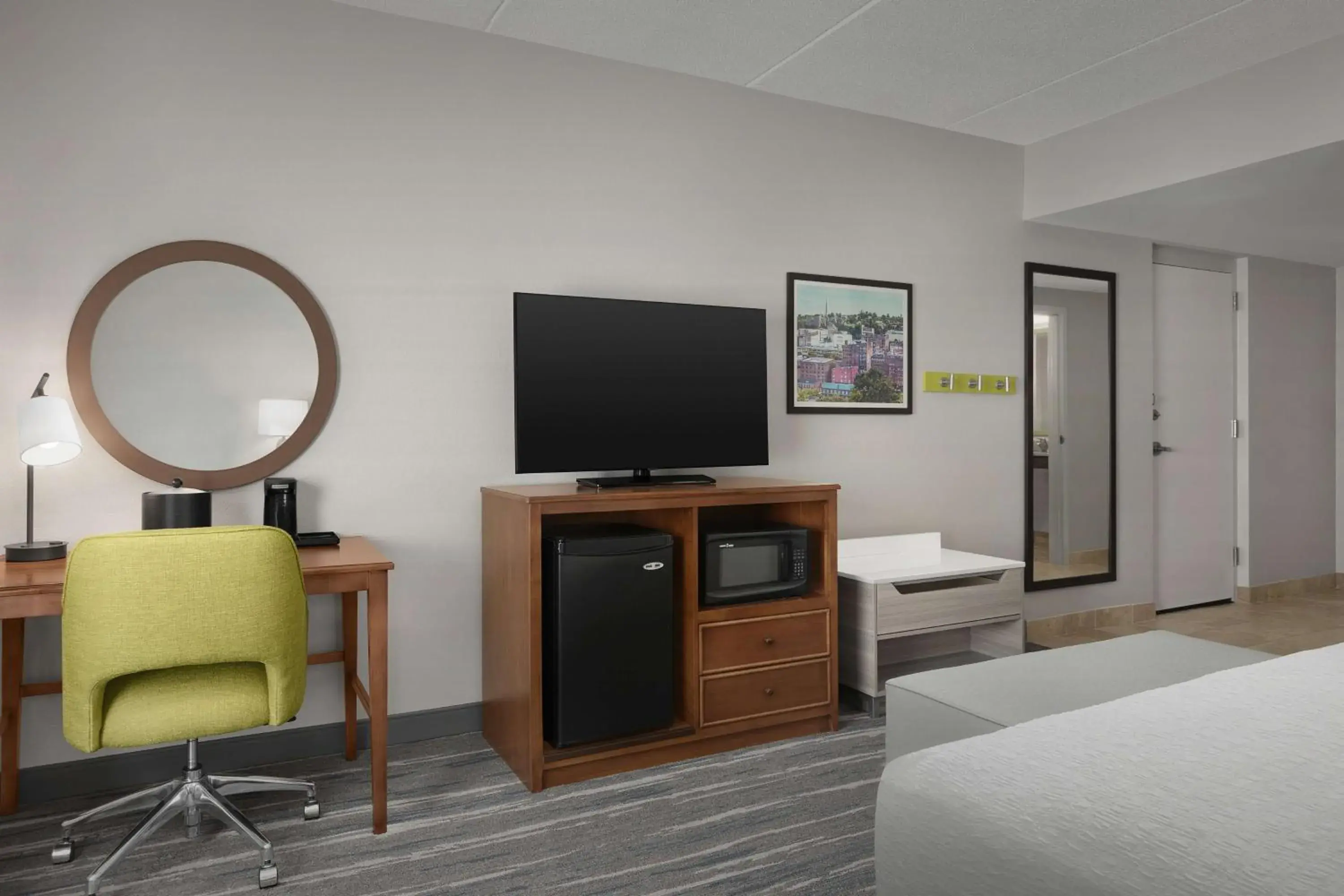 Bedroom, Bed in Hampton Inn and Suites Lynchburg Bedroom, Bed in Hampton Inn and Suites Lynchburg