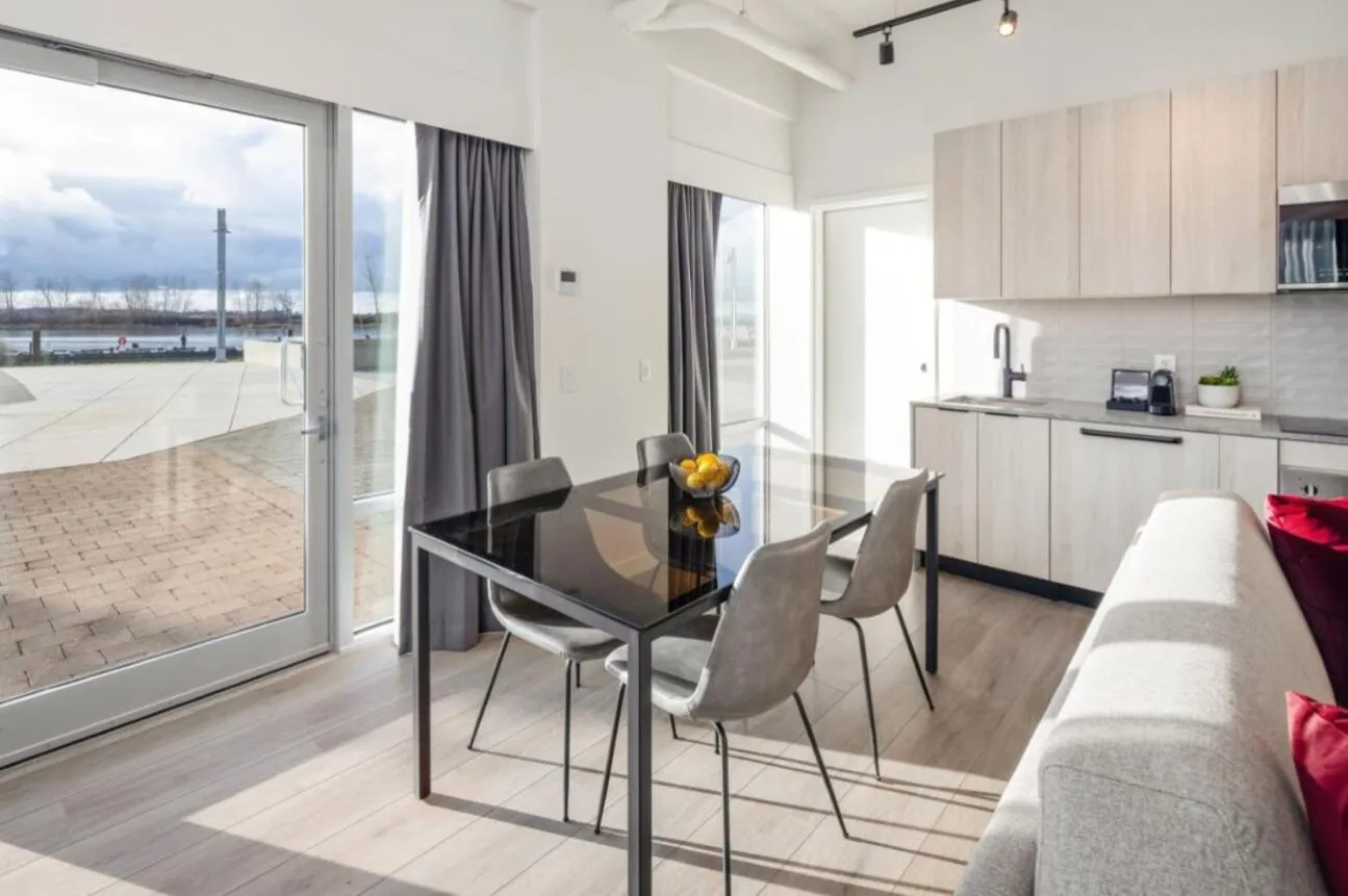 Seating area in Steveston Waterfront Hotel