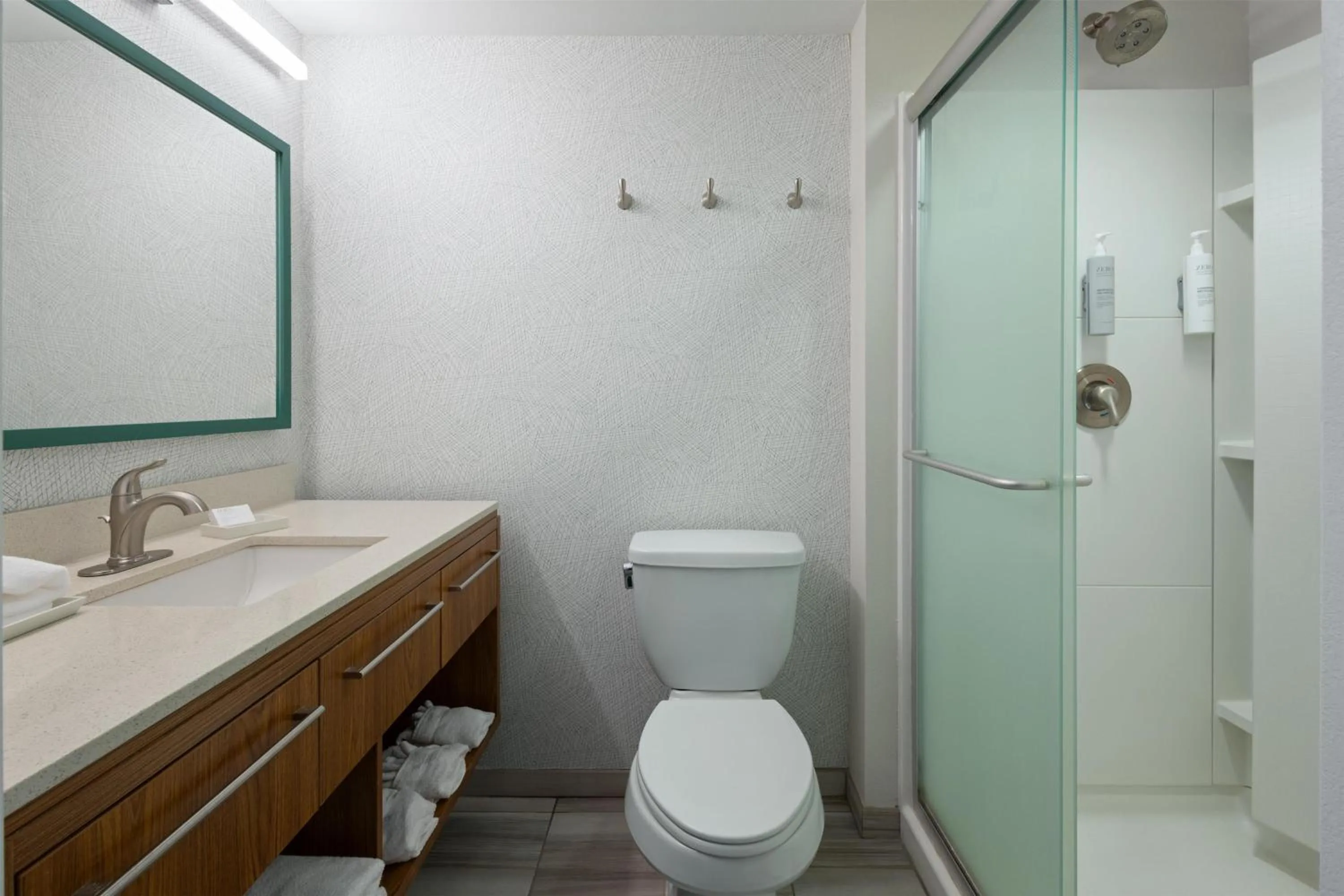 Bathroom in Home2 Suites Dover