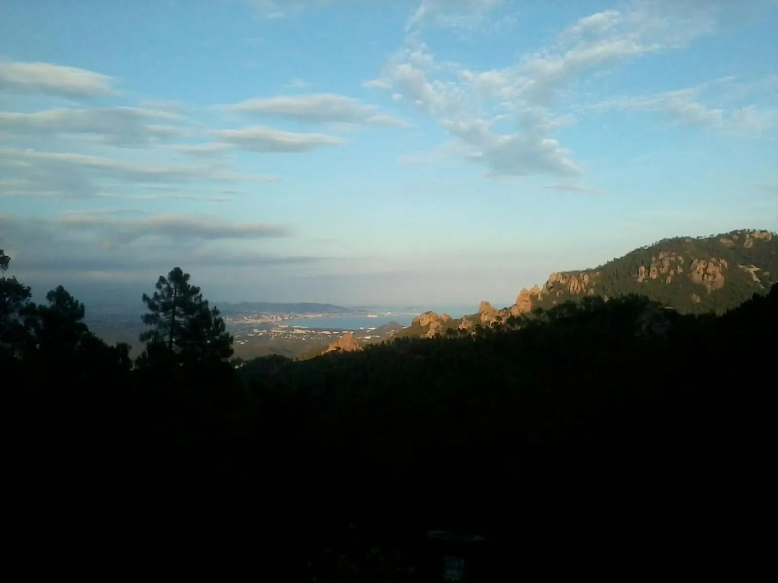 Nearby landmark in Chambre d'Hôtes avec kitchenette Vue Mer et montagnes L'Estérel Panoramique