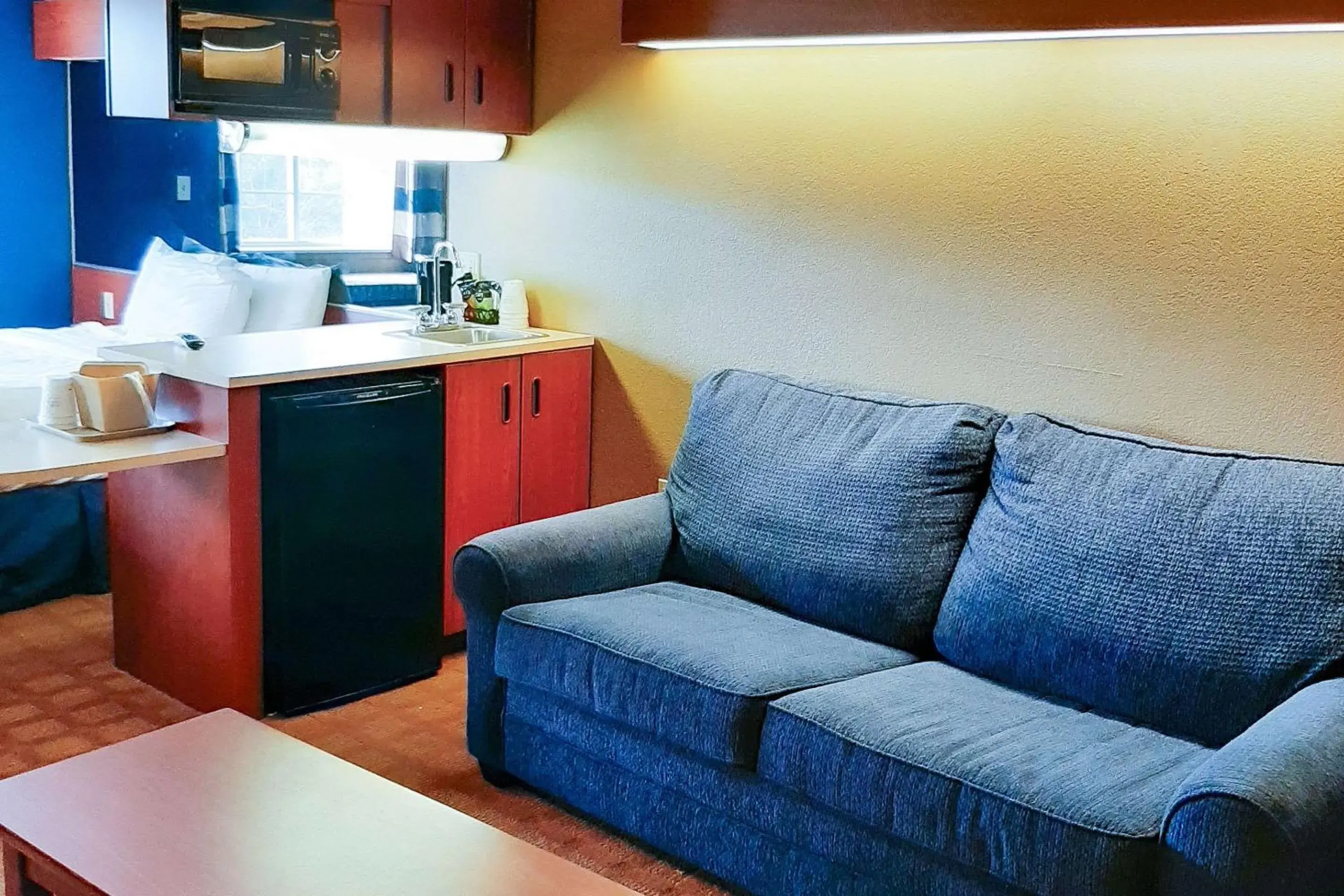 Bedroom in Starkville Inn & Suites Bedroom in Starkville Inn & Suites