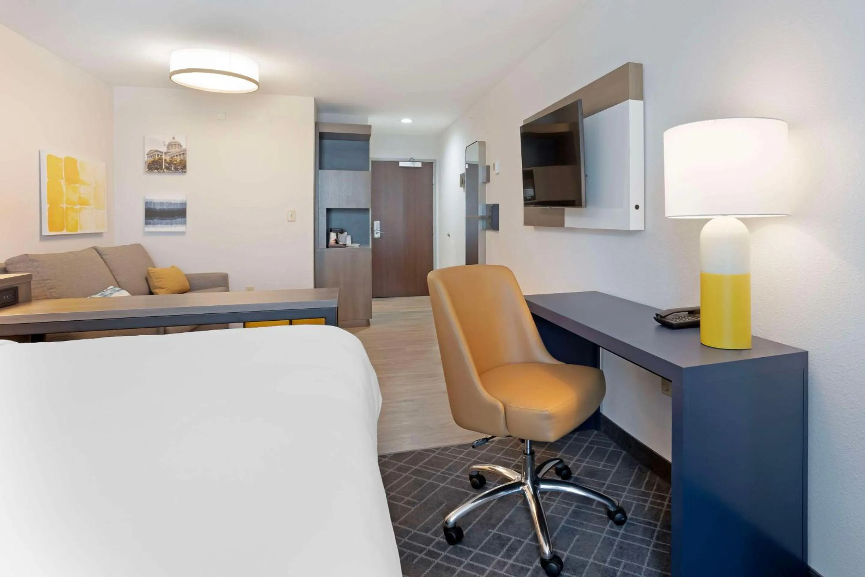 Bedroom in Comfort Inn & Suites Mountain Grove US-60