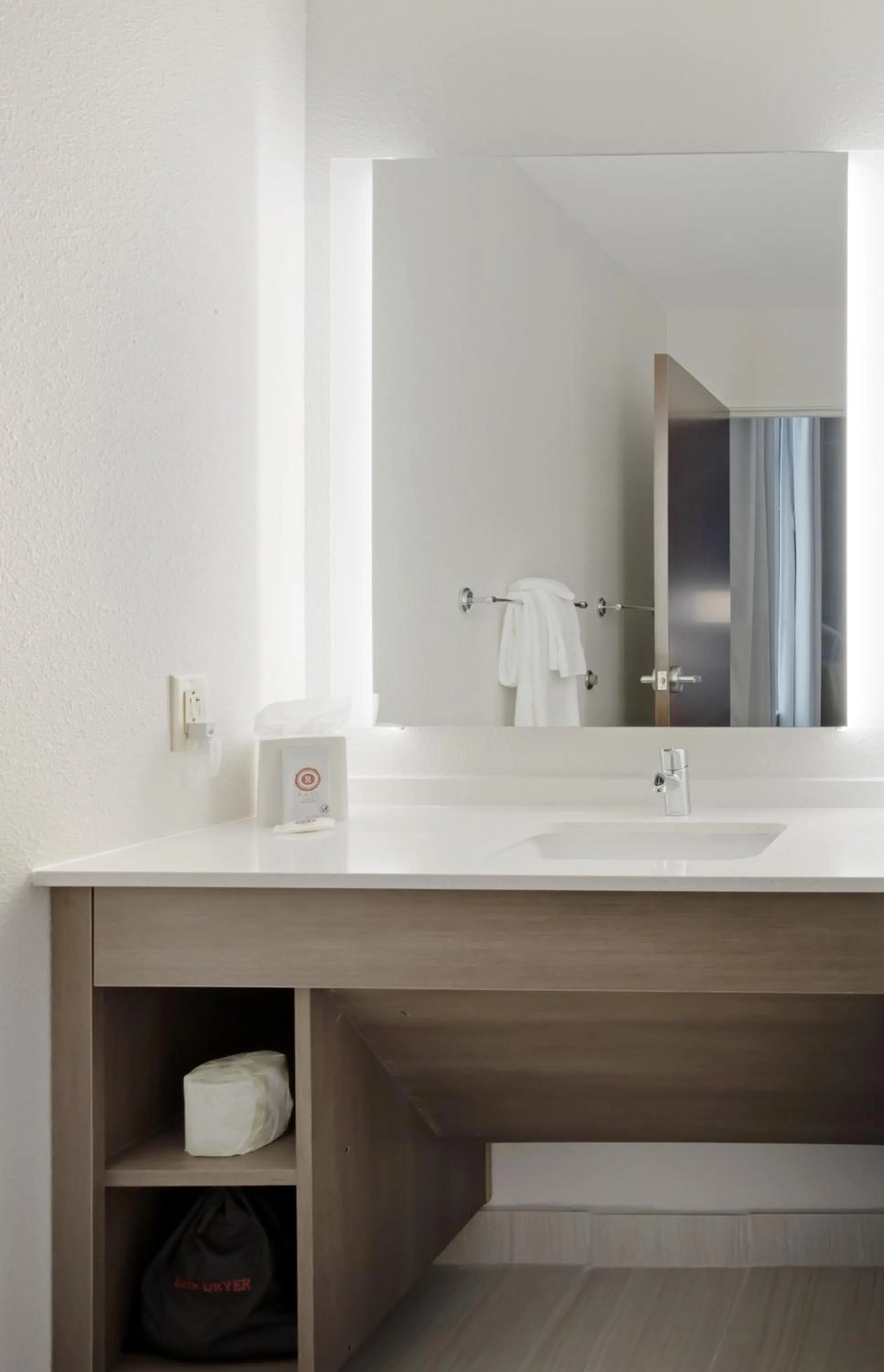 Bathroom in Comfort Inn & Suites Mountain Grove US-60