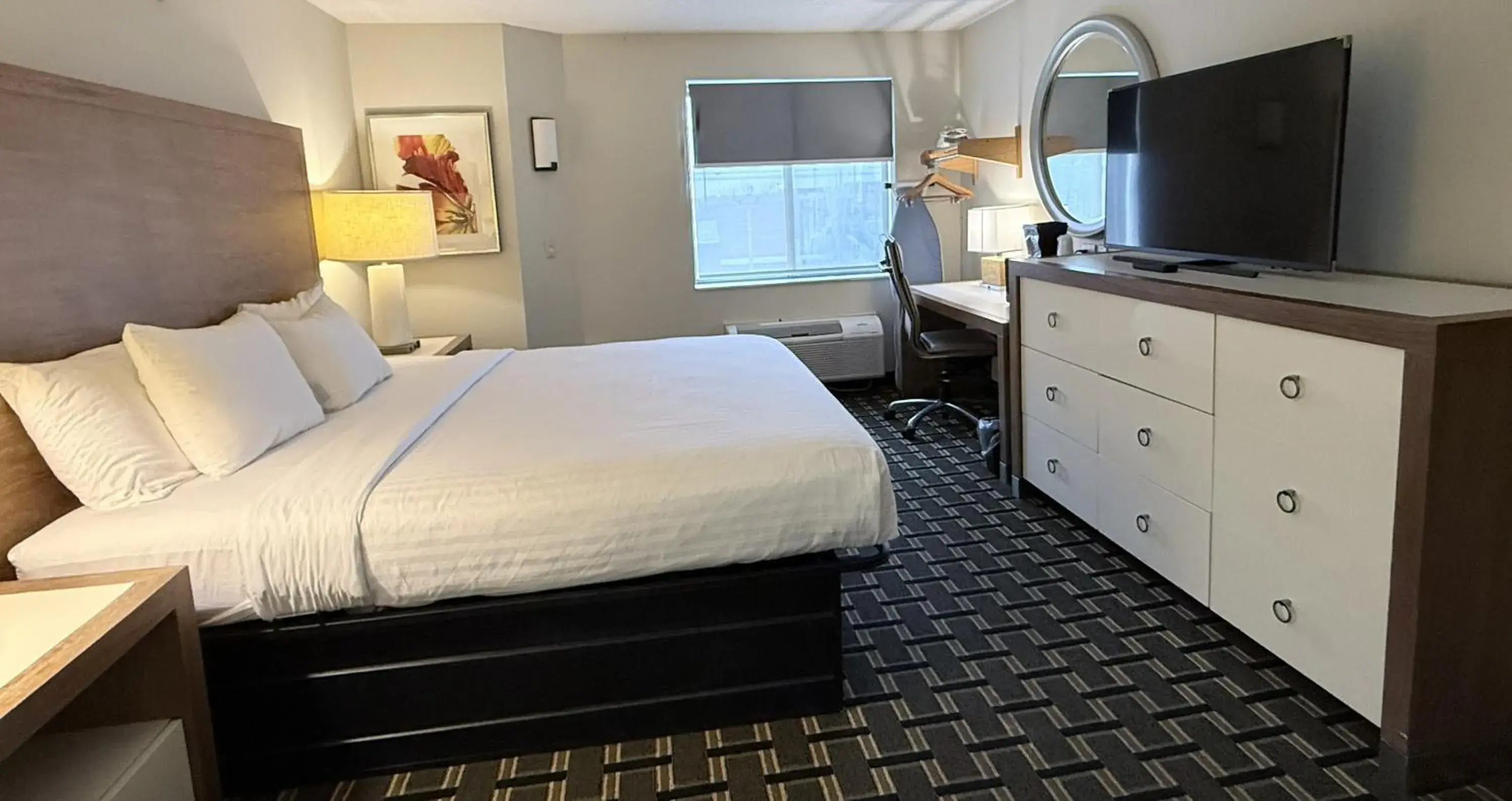 Bedroom, Bed in Edn Hotel Bedroom, Bed in Edn Hotel