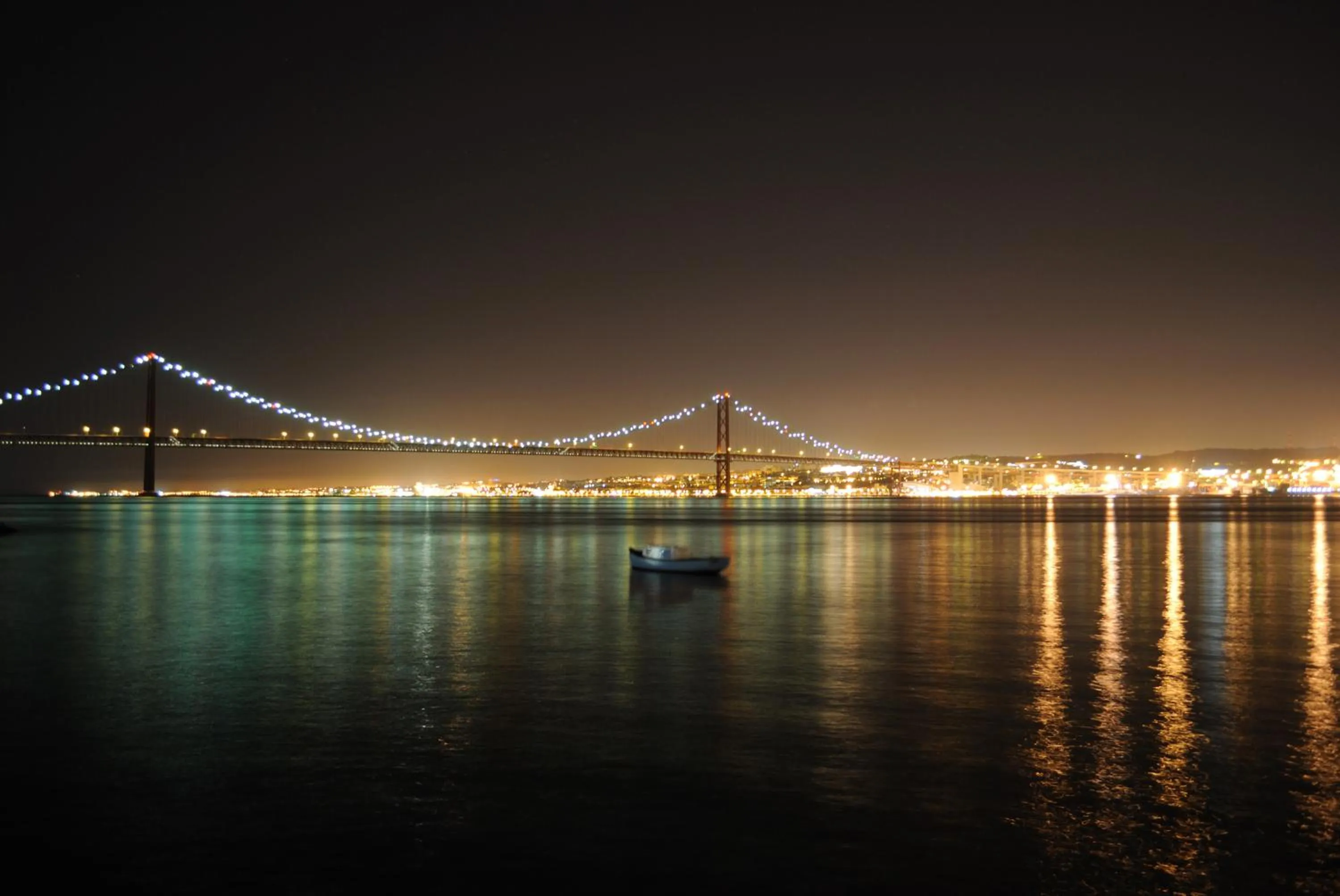 Night in The 8 - Downtown Suites