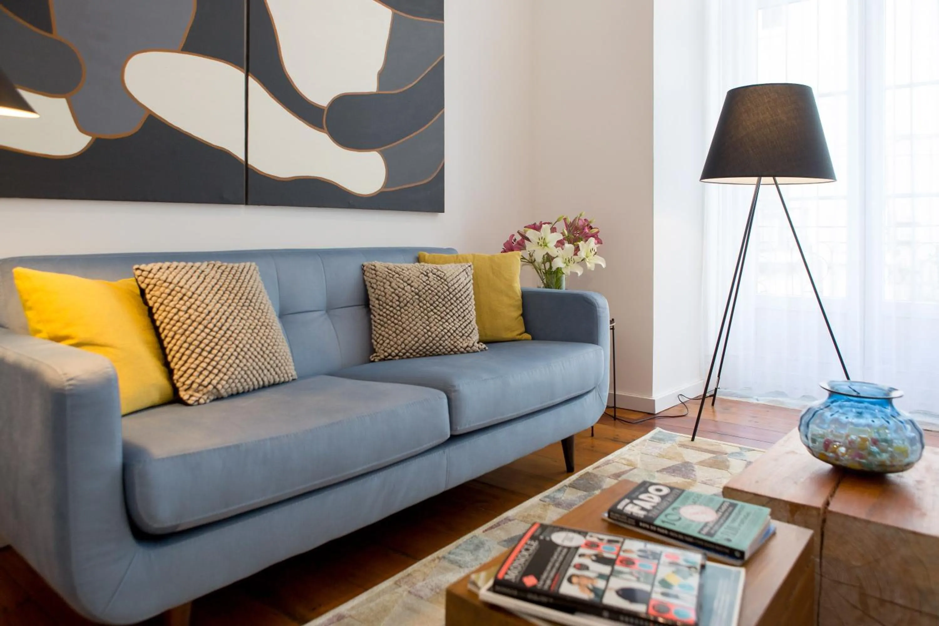 Library in The 8 - Downtown Suites