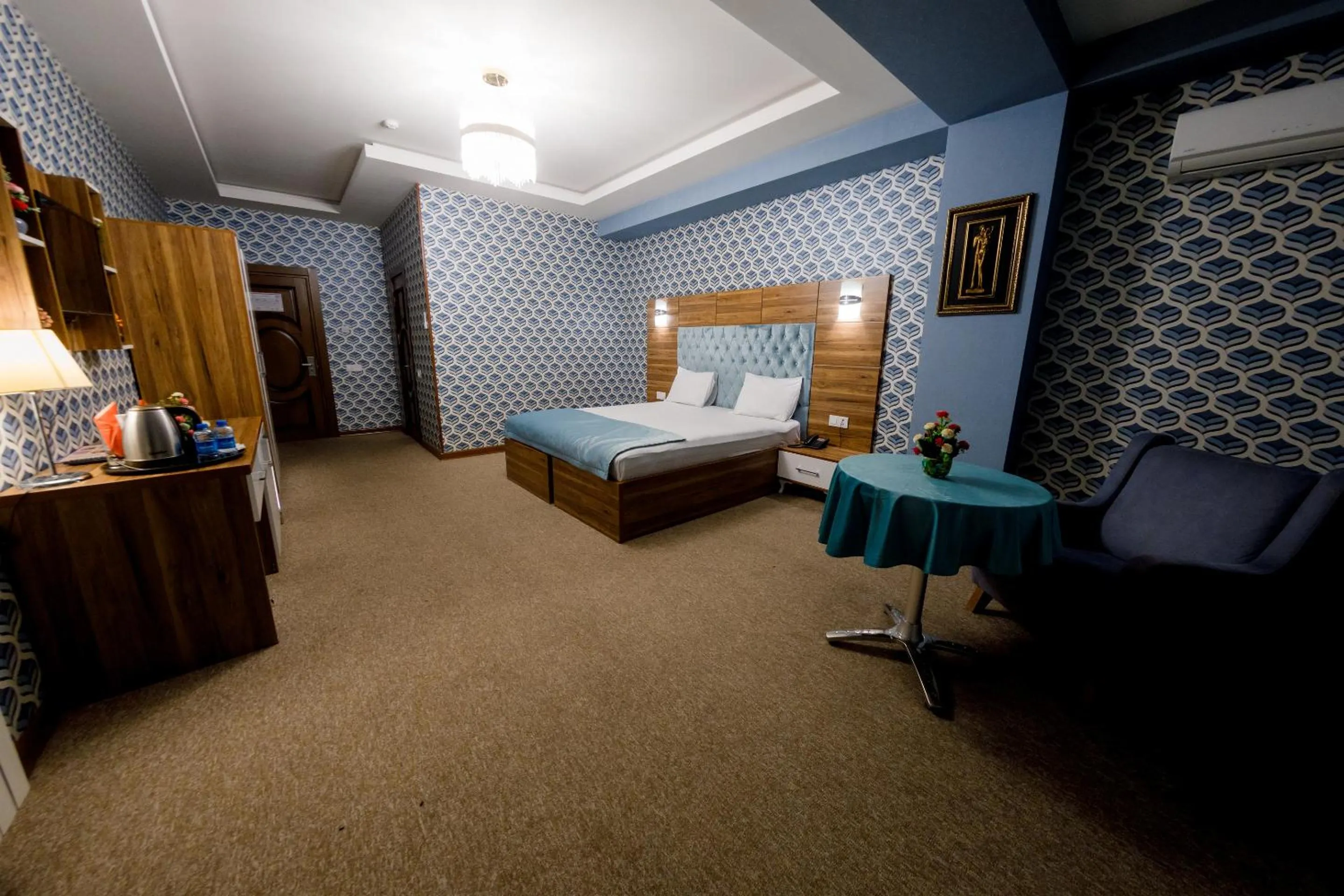 Photo of the whole room, Bed in King Hotel Baku