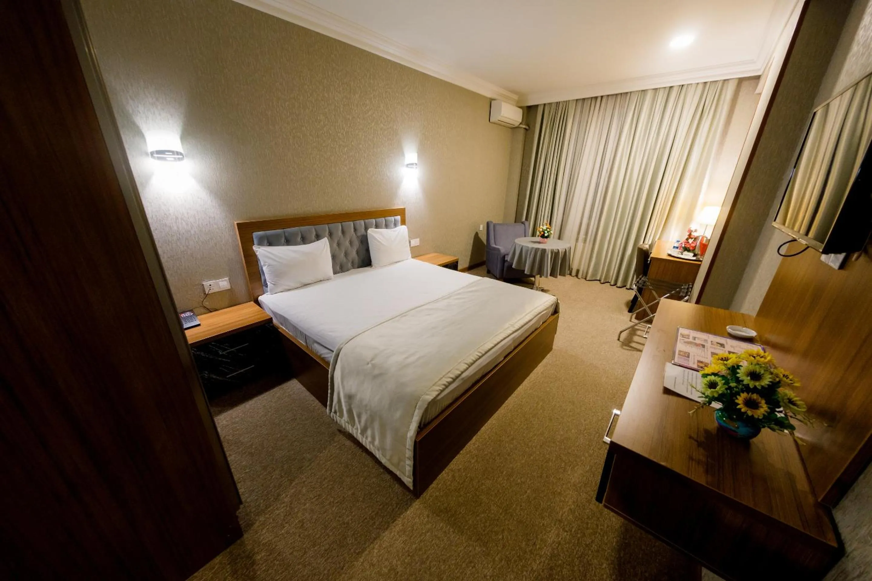 Bed in King Hotel Baku