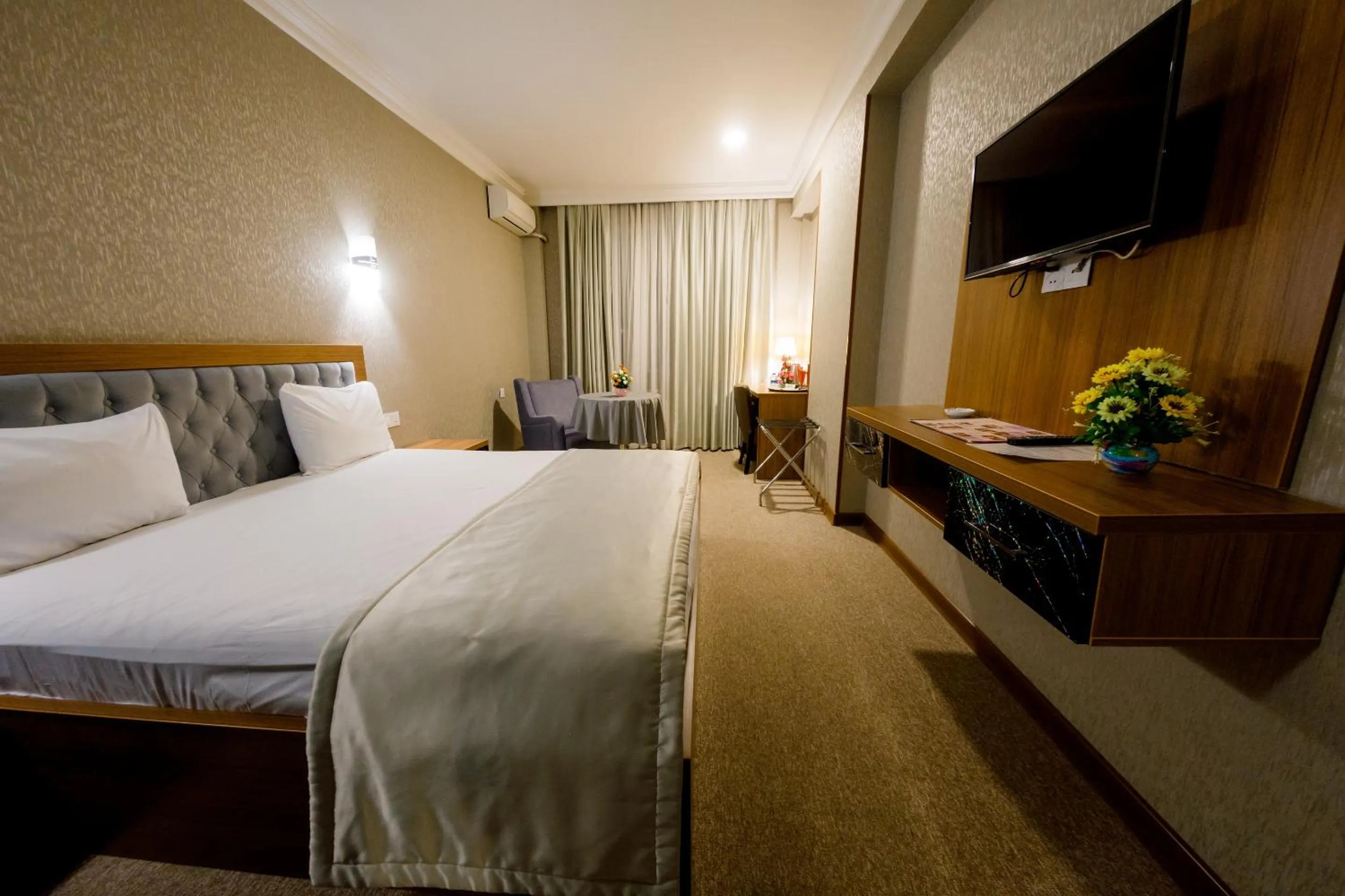 Bed in King Hotel Baku