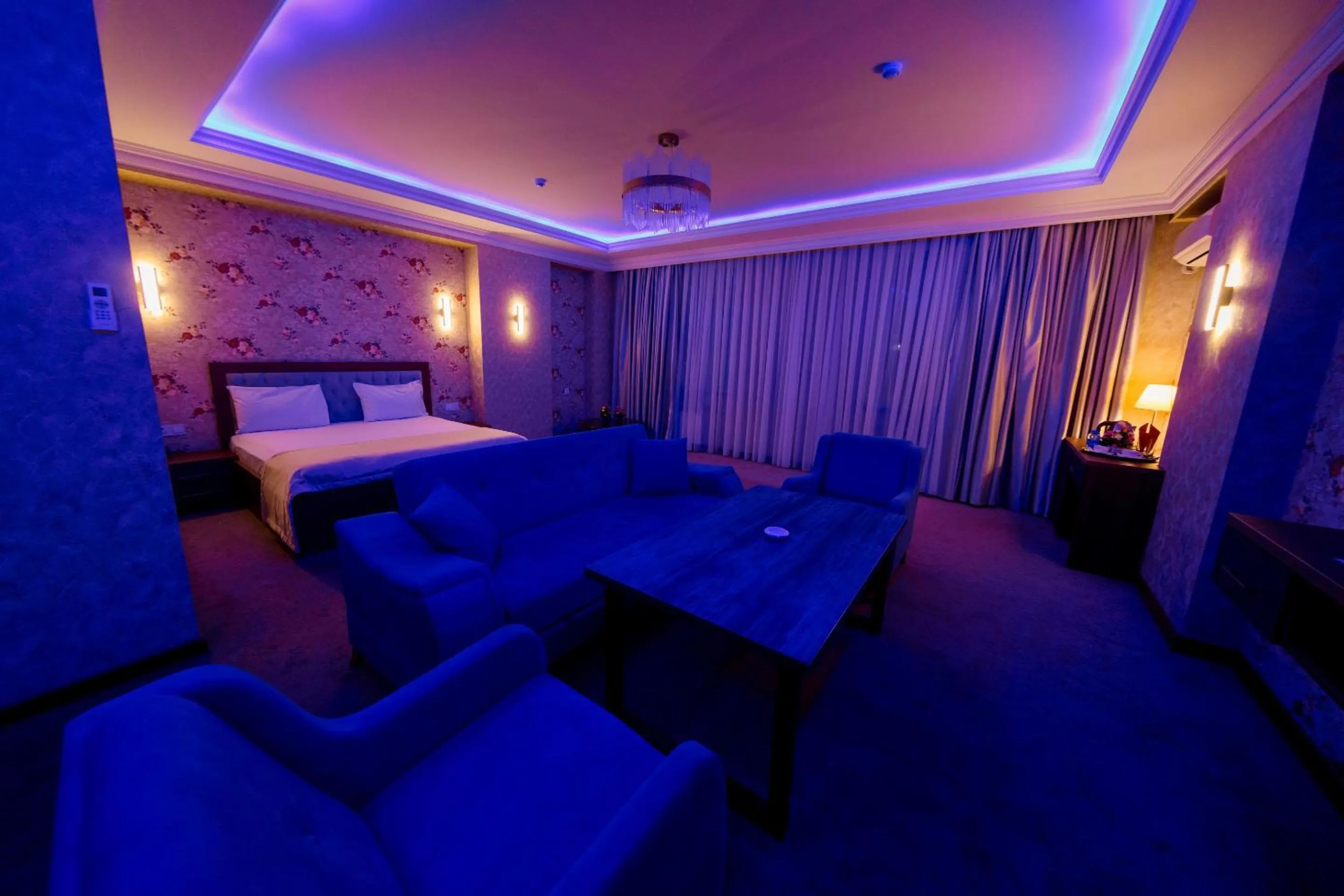 Bed in King Hotel Baku