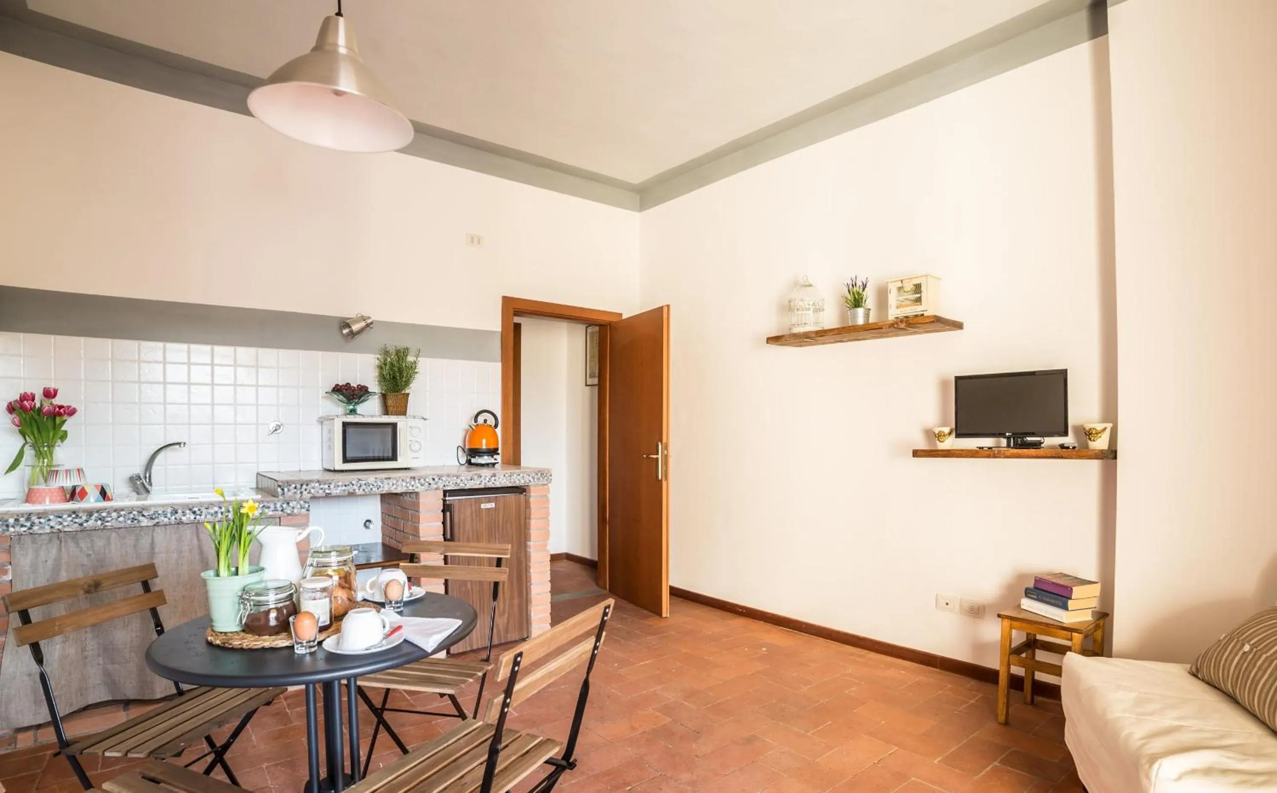 Kitchen or kitchenette in Fattoria Pagnana Suites & Pool