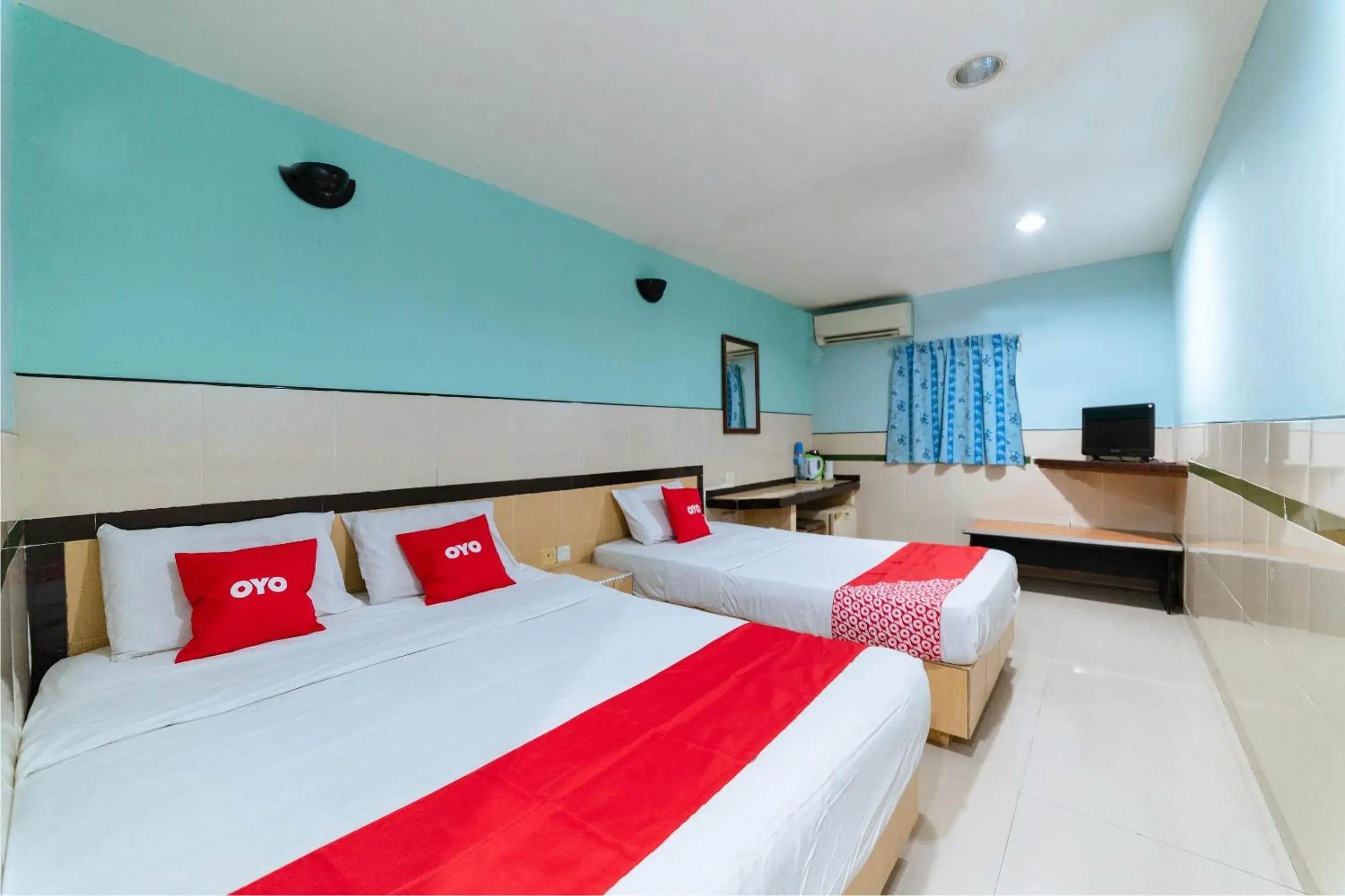 Bedroom, Bed in Hotel O Milion Inn Bedroom, Bed in Hotel O Milion Inn