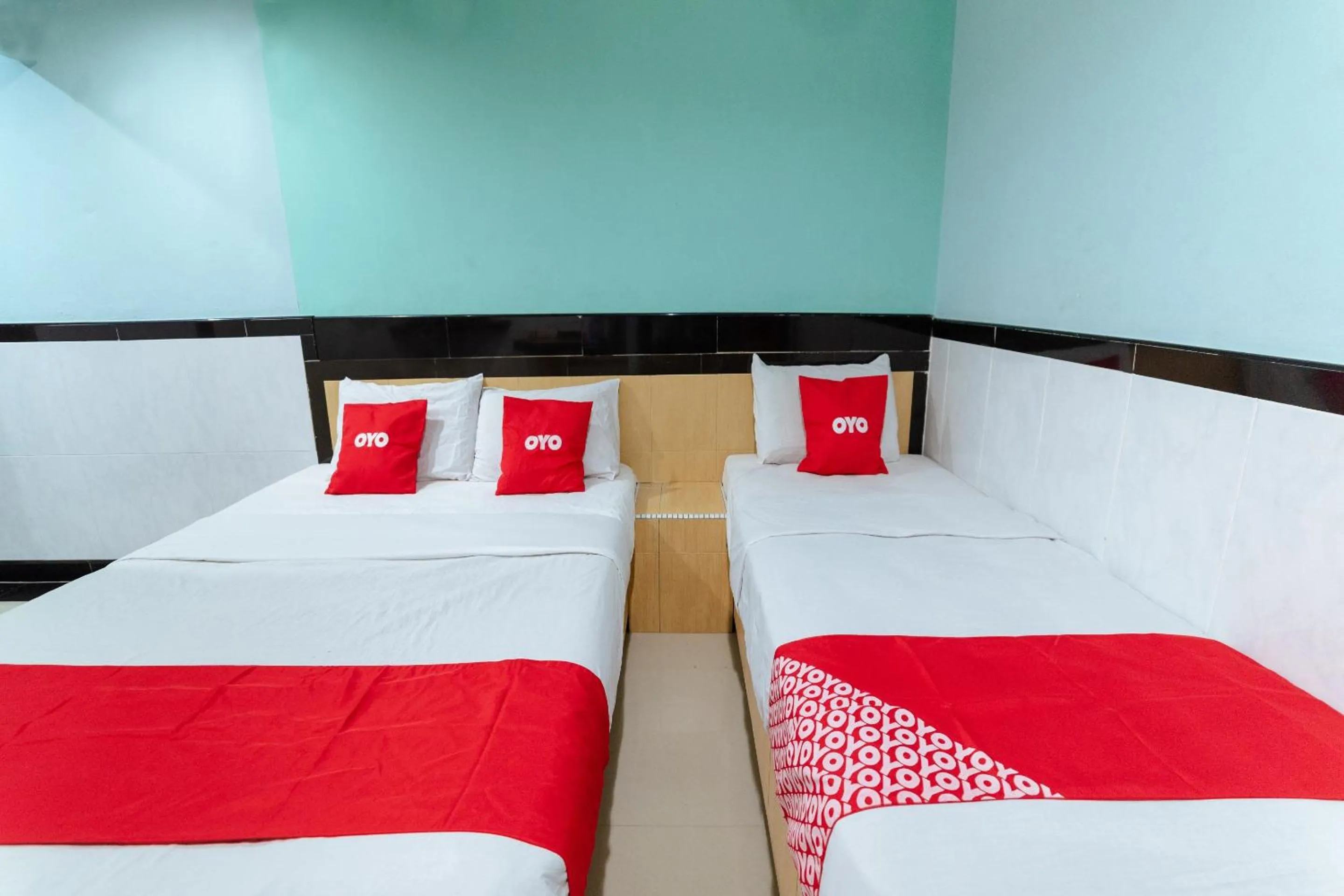 Bedroom, Bed in Hotel O Milion Inn