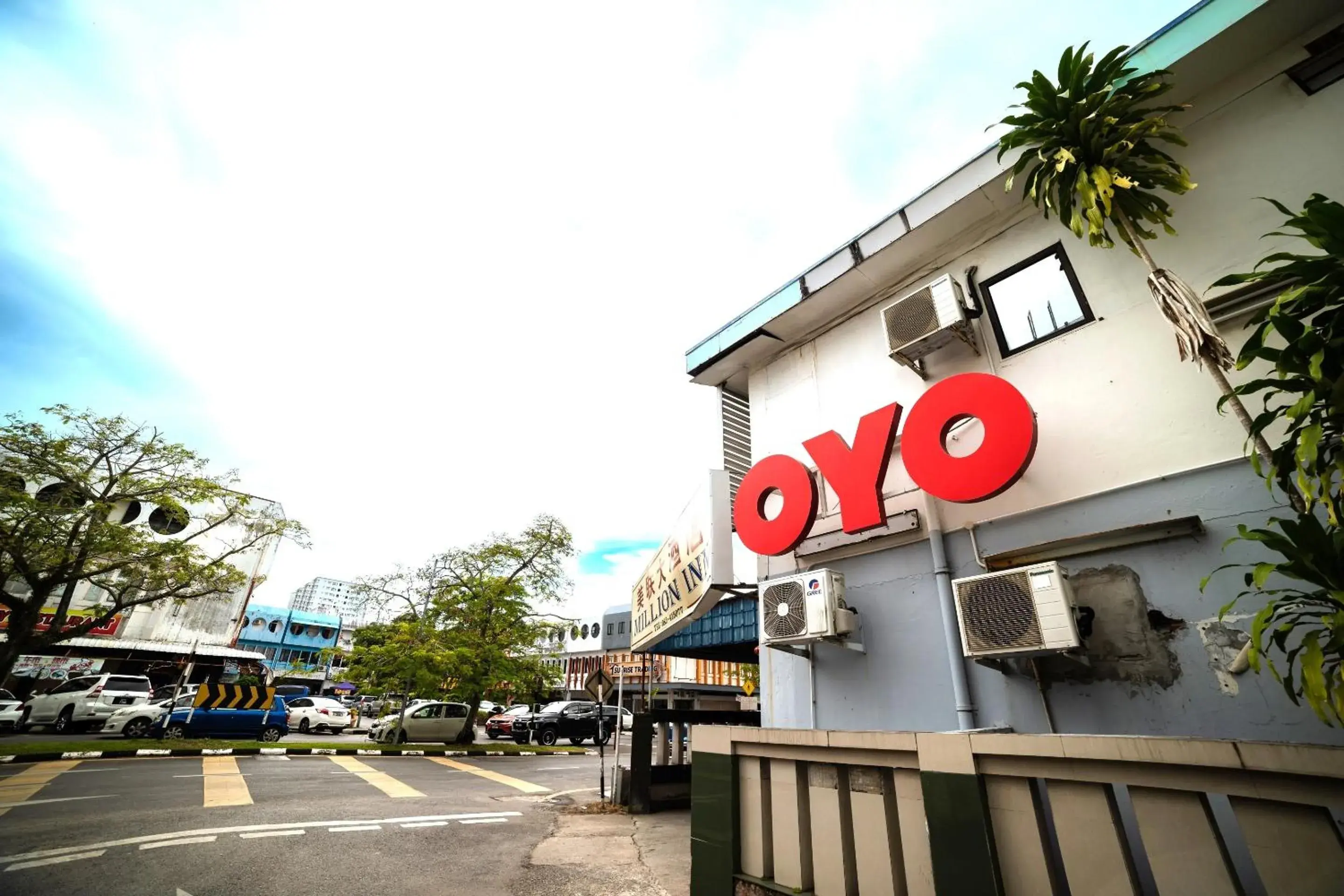 Facade/entrance in Hotel O Milion Inn Facade/entrance in Hotel O Milion Inn