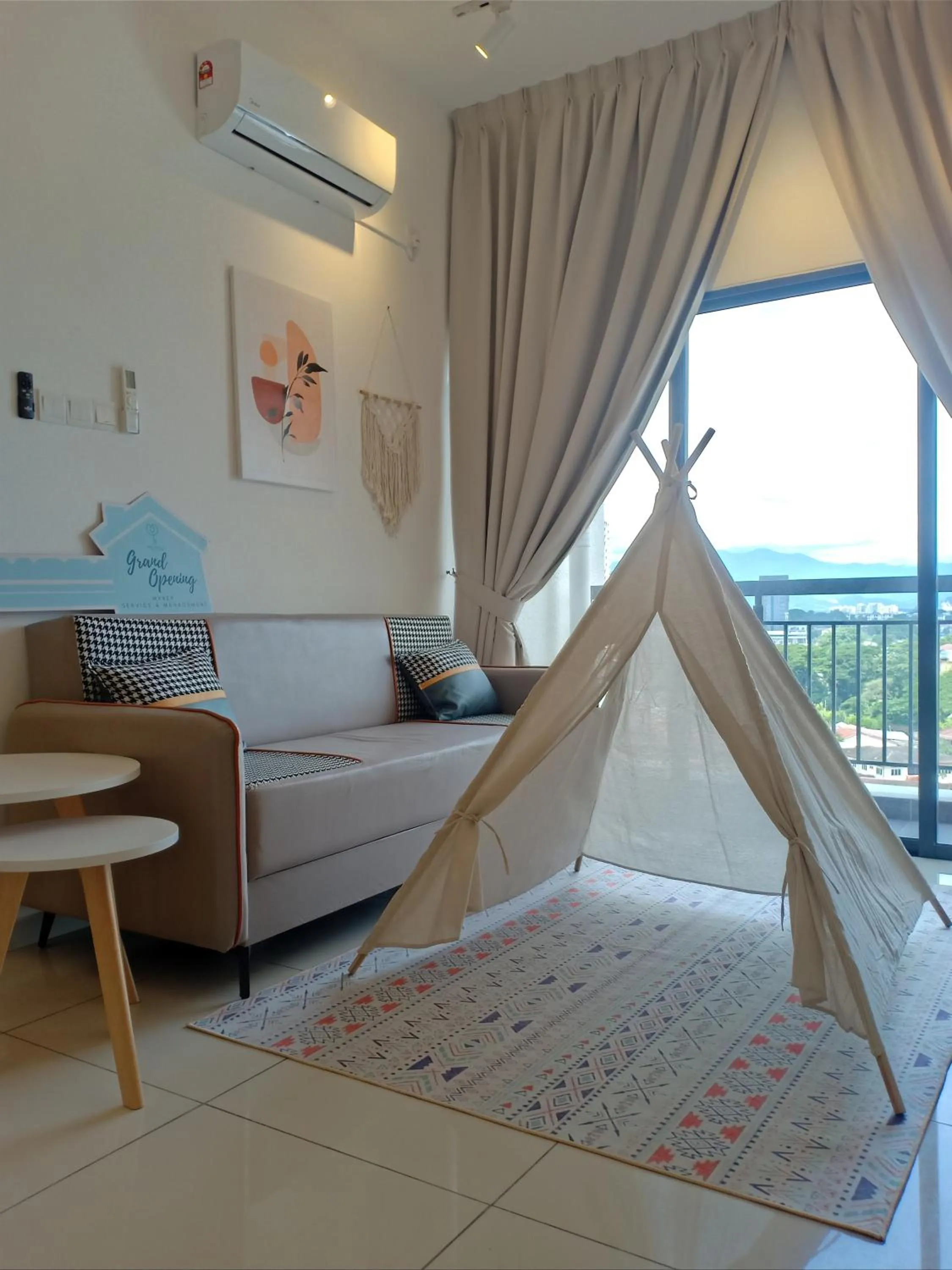 Living room, Bed in The Horizon by MyKey