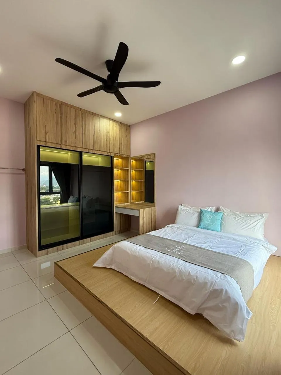 Bed in The Horizon by MyKey