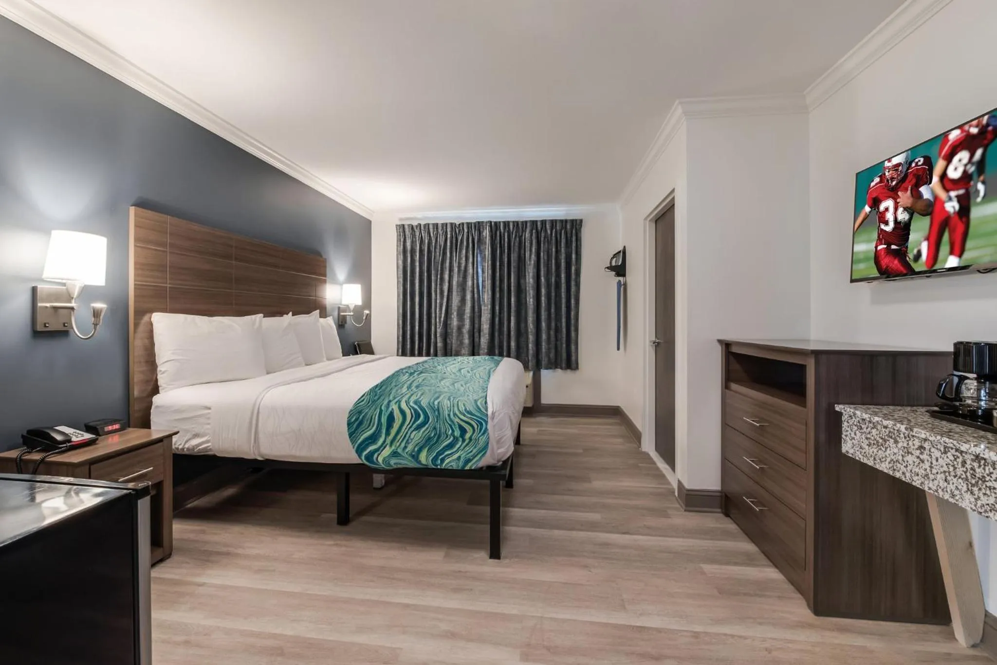 Photo of the whole room in Le Voyageur - a Red Collection Hotel