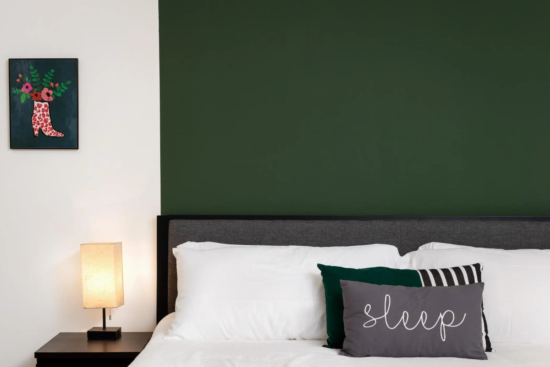 Bed in Fenix Hotel Hollywood